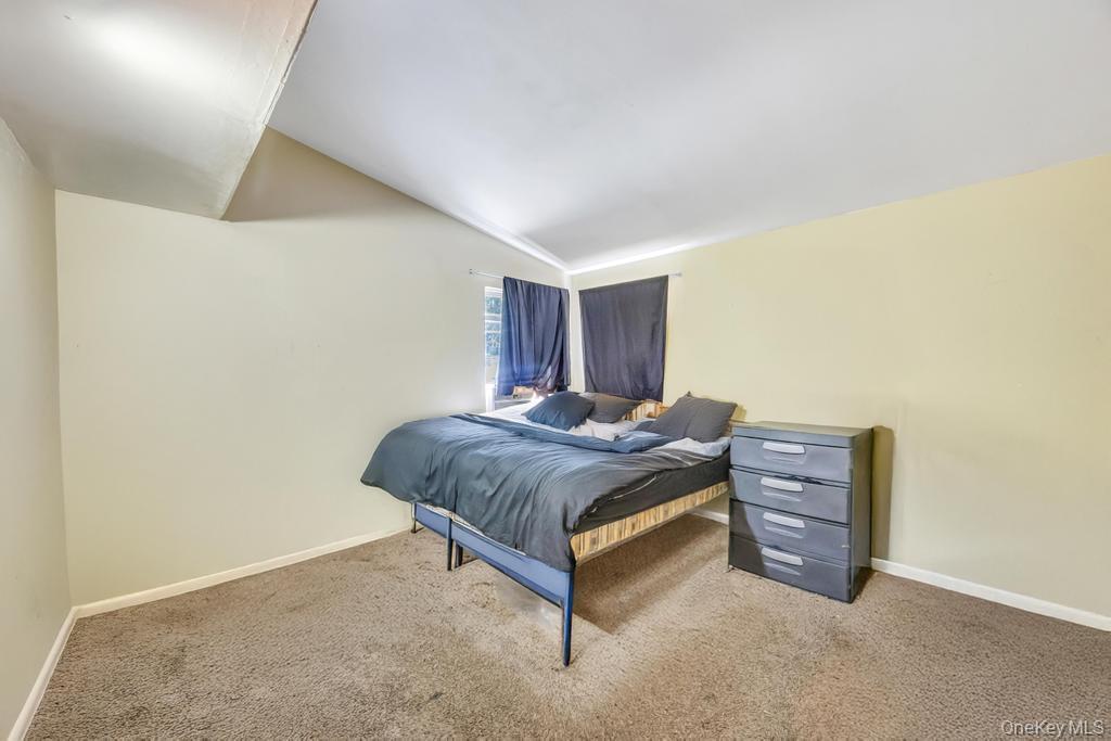 Single Family Richmond Suffolk County, NY 11751, MLS-901674-22