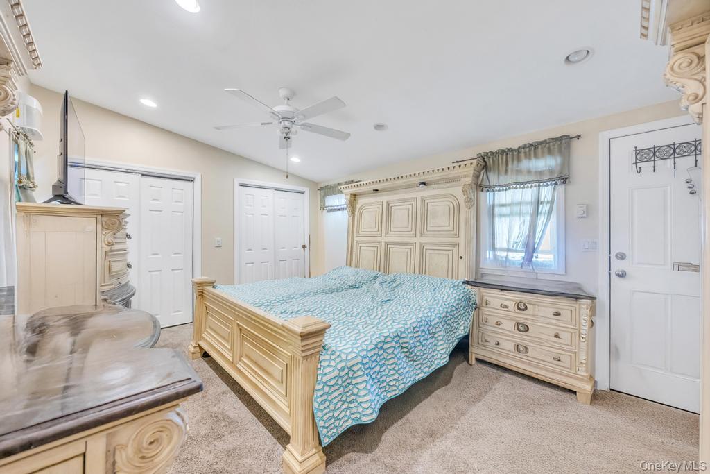 Single Family Richmond Suffolk County, NY 11751, MLS-901674-26