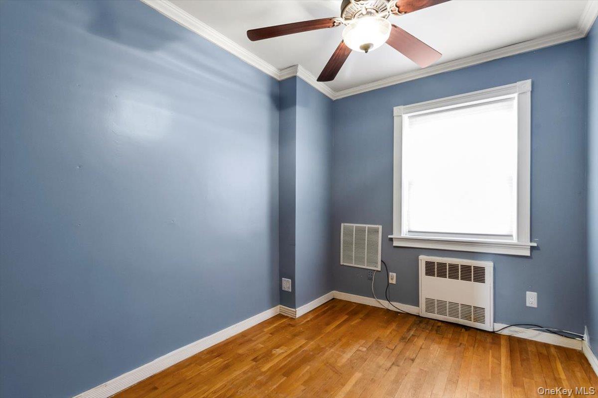 Single Family Radcliff  Bronx, NY 10462, MLS-901680-10