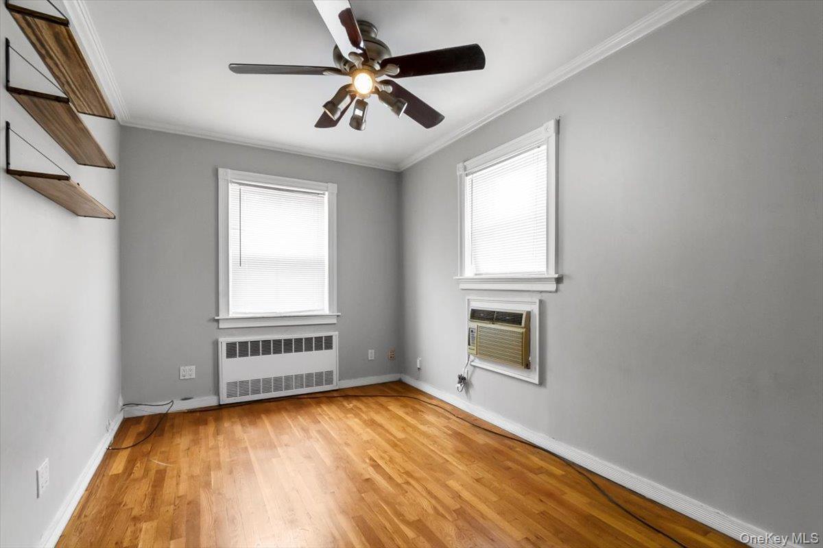 Single Family Radcliff  Bronx, NY 10462, MLS-901680-12