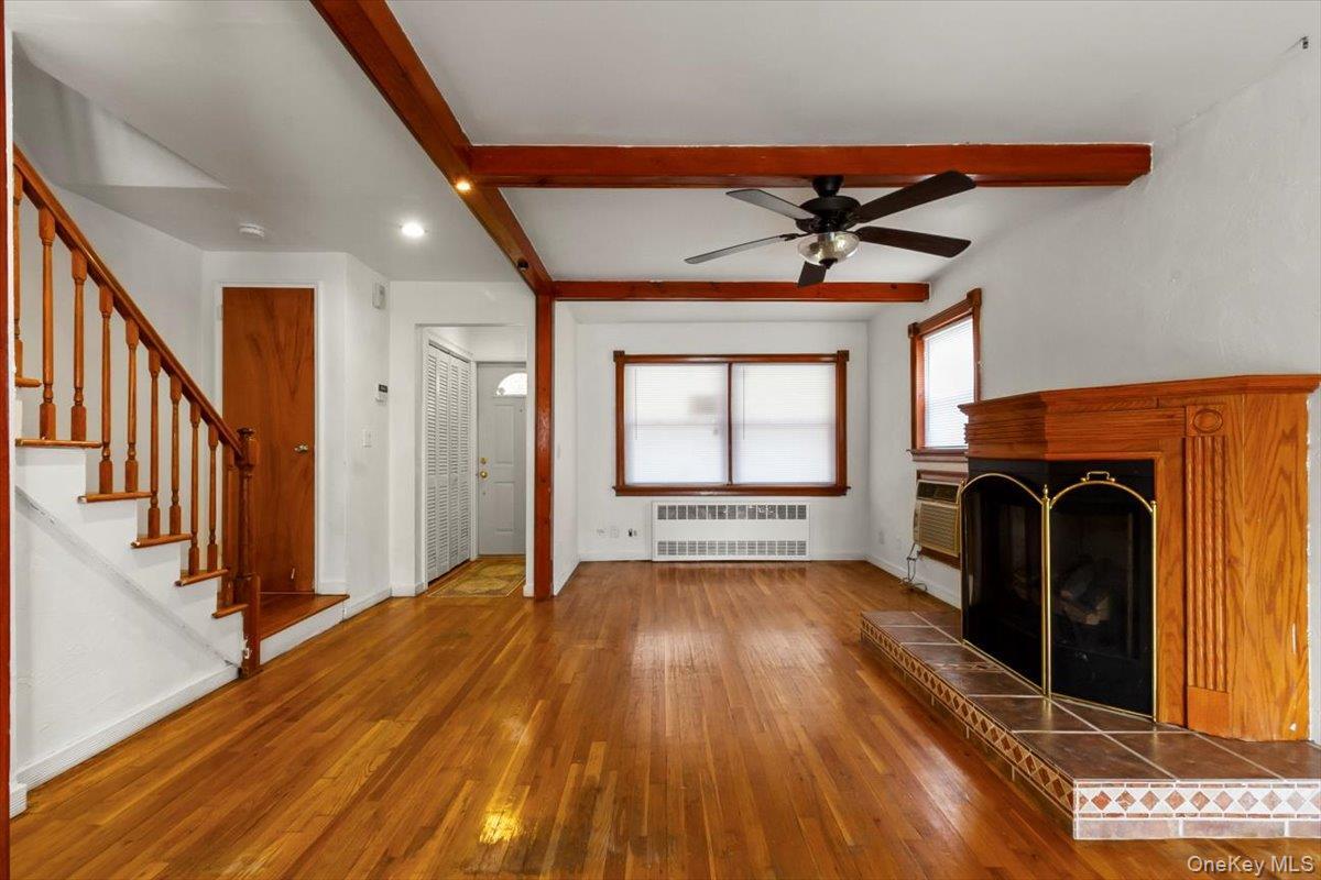 Single Family Radcliff  Bronx, NY 10462, MLS-901680-3