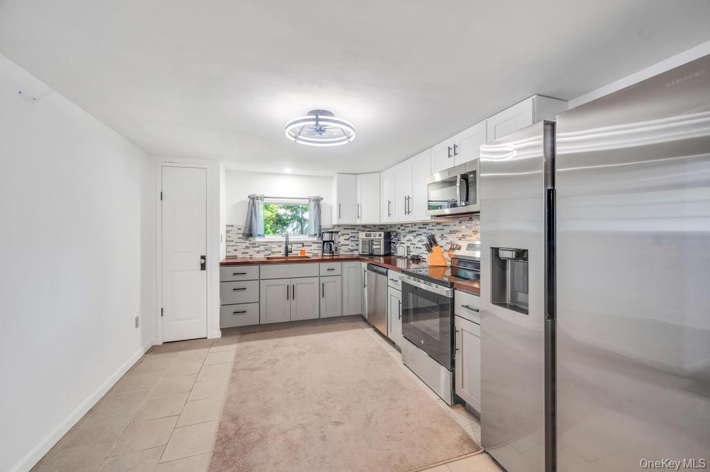 Single Family Panther  Suffolk County, NY 11764, MLS-901695-16