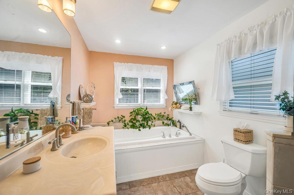 Single Family Panther  Suffolk County, NY 11764, MLS-901695-37