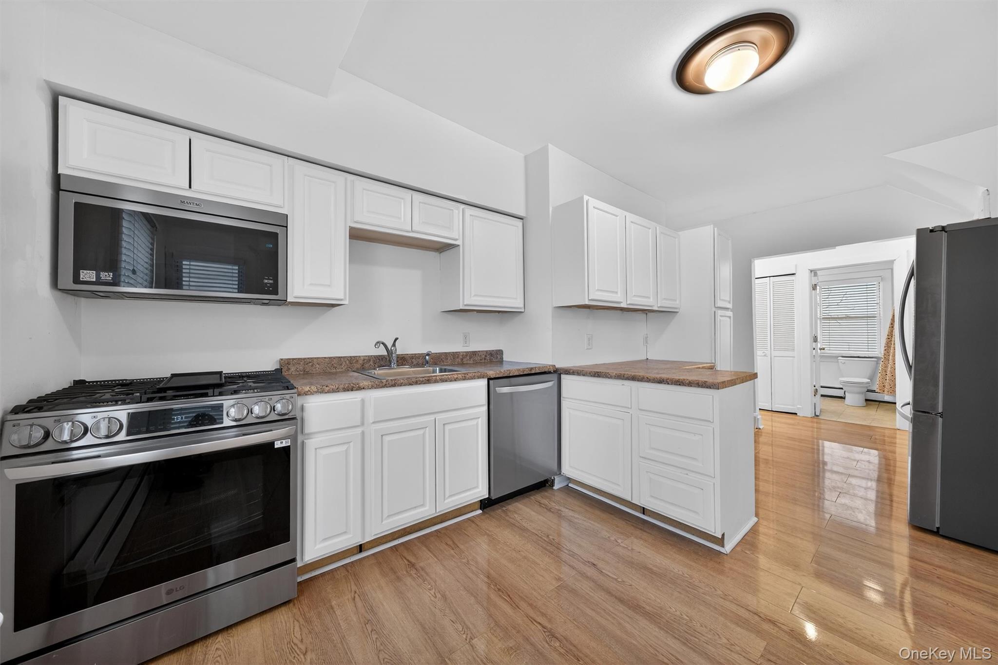 Single Family East  Orange County, NY 10940, MLS-901698-12