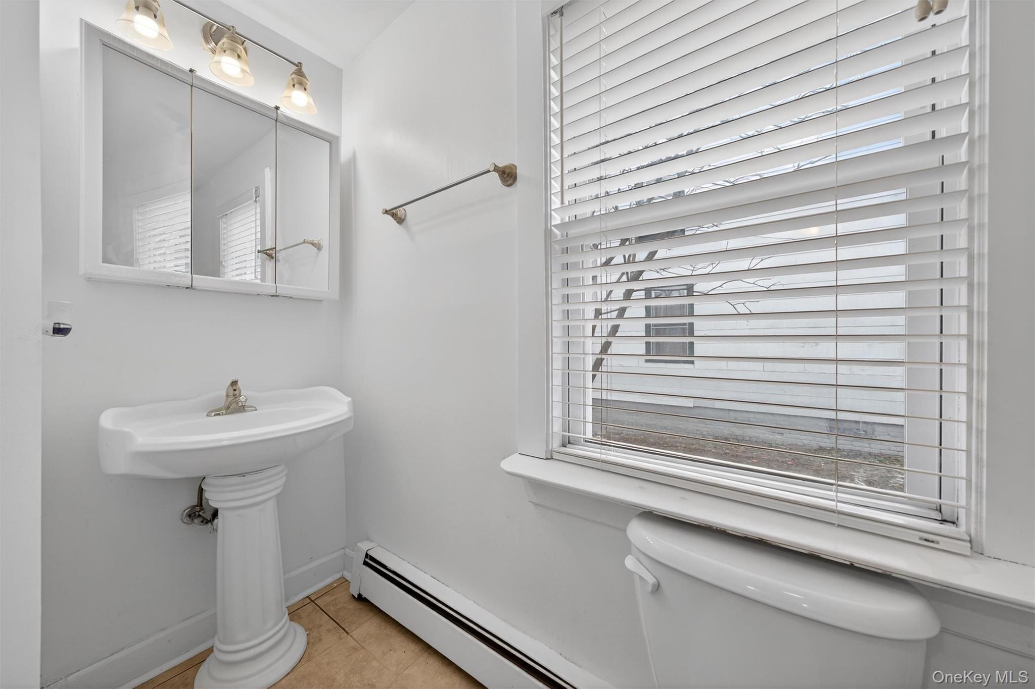 Single Family East  Orange County, NY 10940, MLS-901698-17