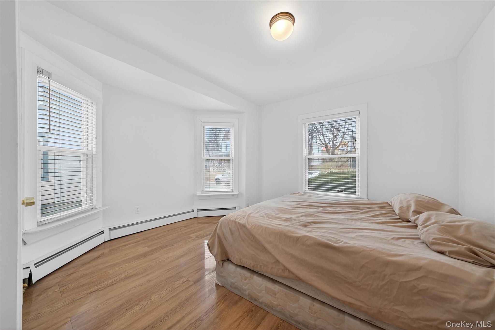 Single Family East  Orange County, NY 10940, MLS-901698-20