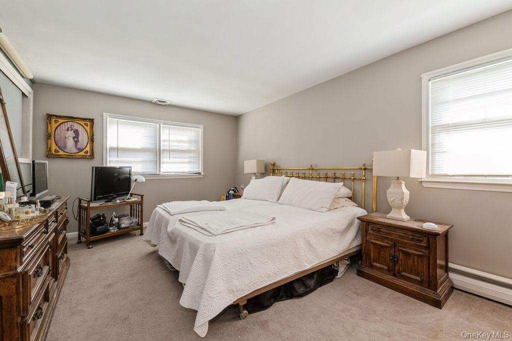 Single Family Hempstead  Nassau County, NY 11552, MLS-901830-10