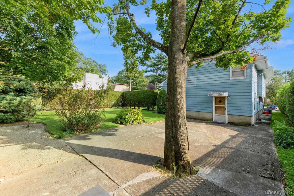 Single Family Hempstead  Nassau County, NY 11552, MLS-901830-15