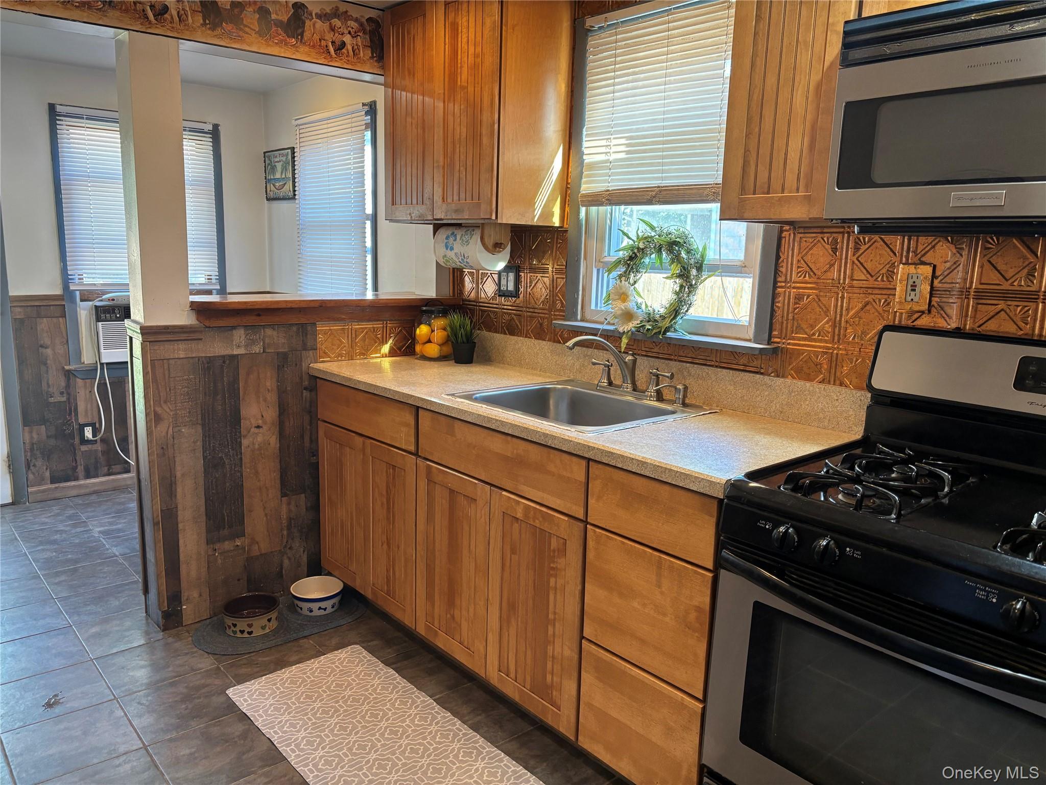 Single Family Carl  Suffolk County, NY 11741, MLS-901881-5