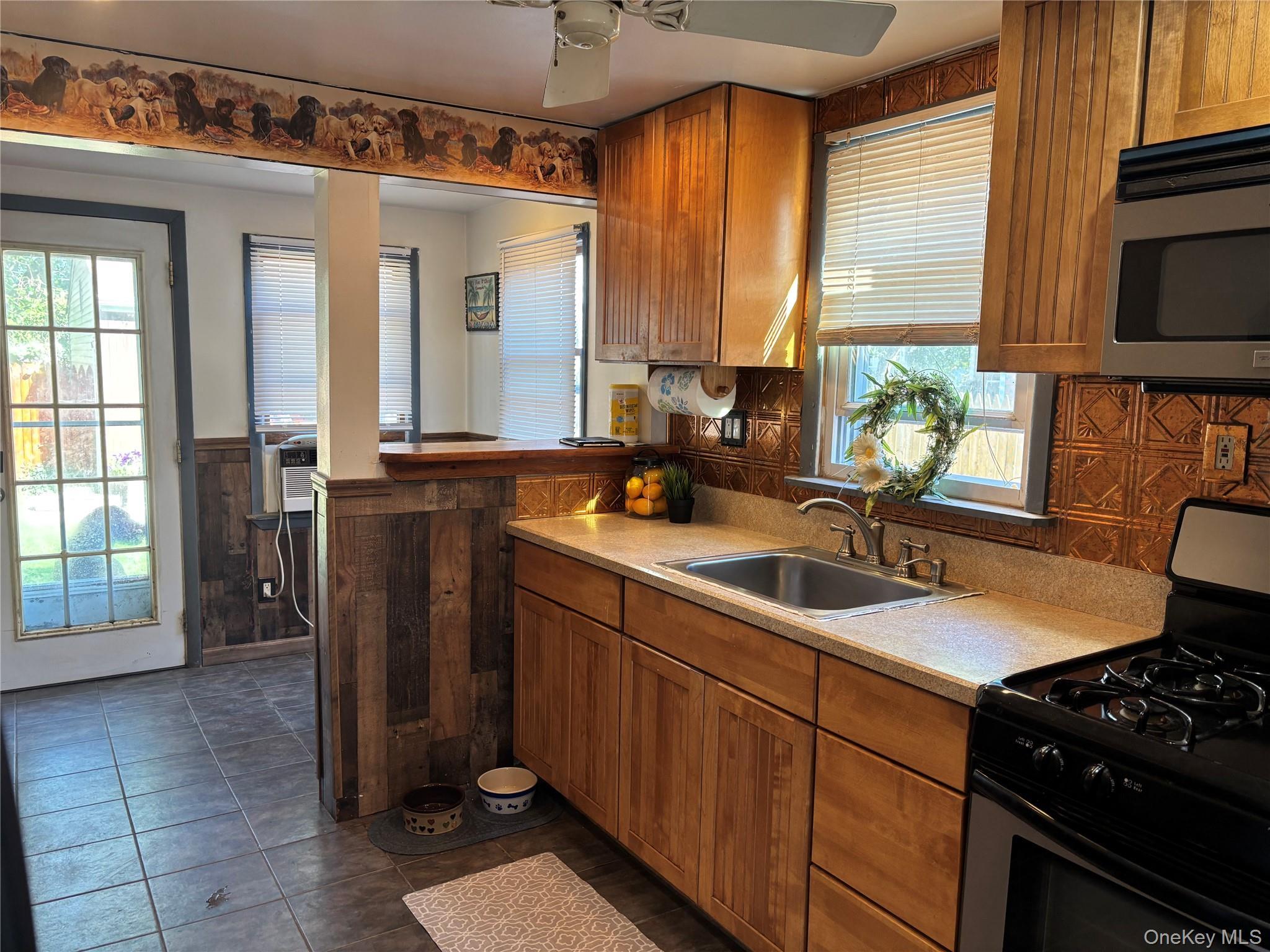 Single Family Carl  Suffolk County, NY 11741, MLS-901881-6