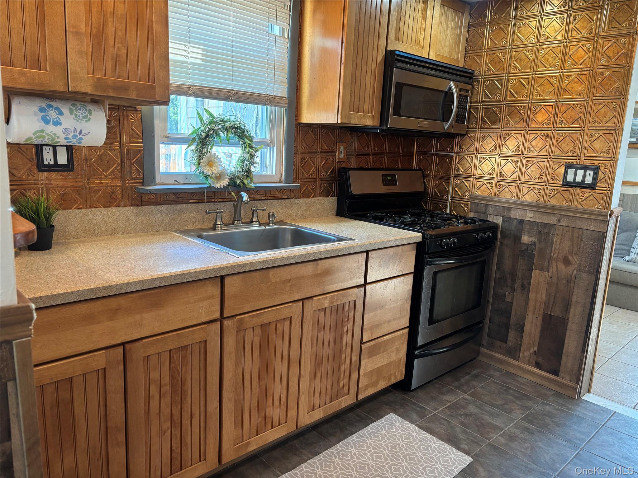 Single Family Carl  Suffolk County, NY 11741, MLS-901881-9