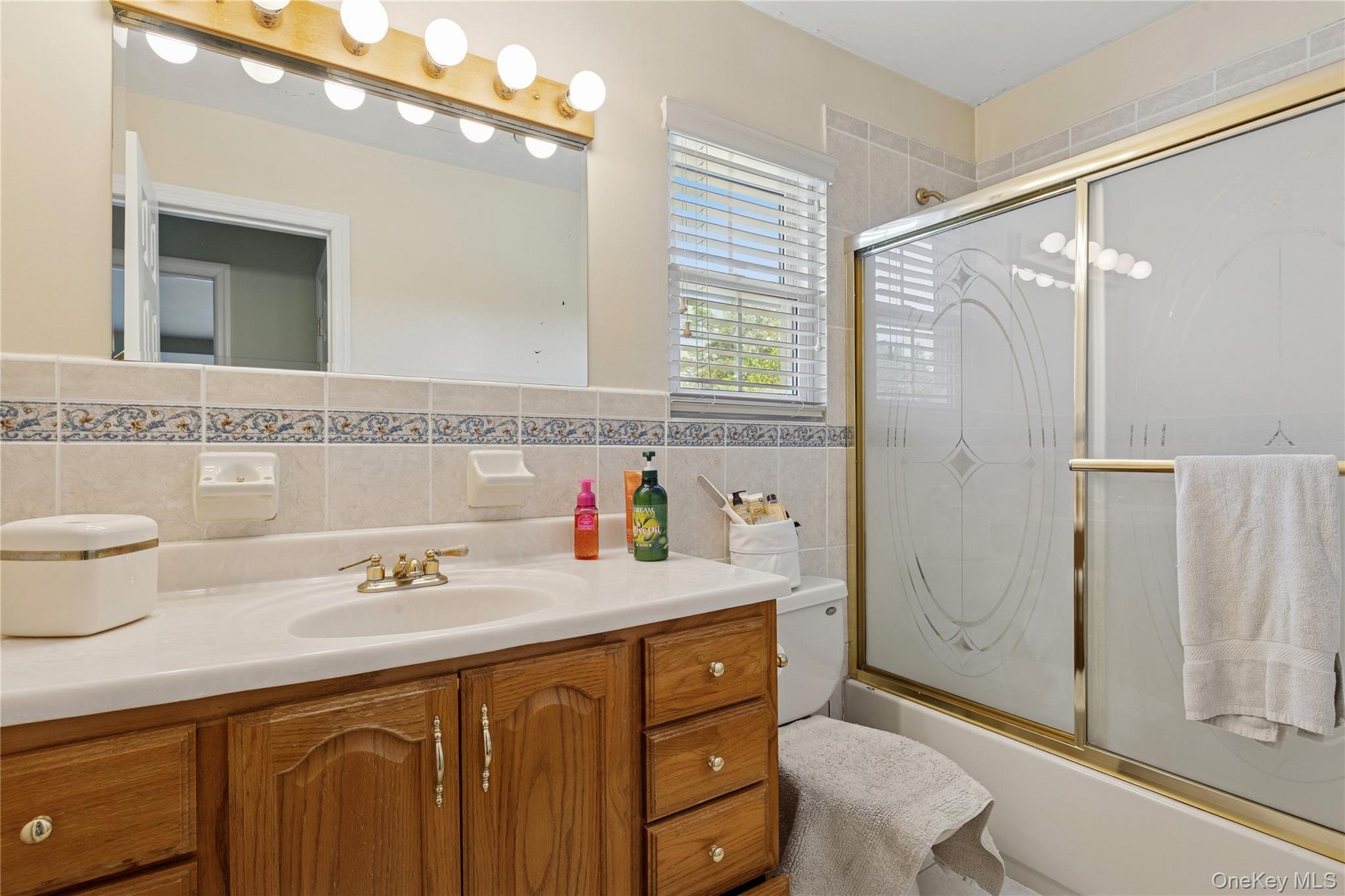 Single Family Mark  Suffolk County, NY 11738, MLS-901887-15