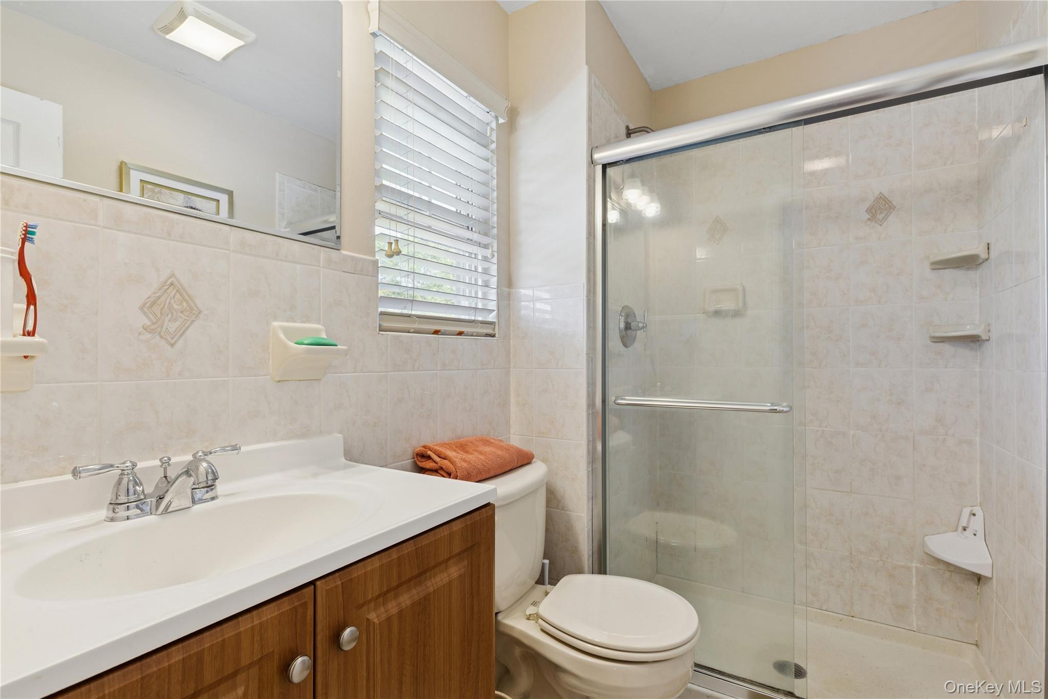 Single Family Mark  Suffolk County, NY 11738, MLS-901887-16