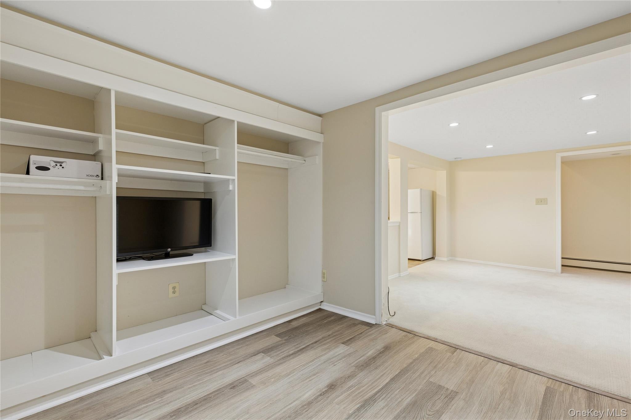 Single Family Mark  Suffolk County, NY 11738, MLS-901887-19