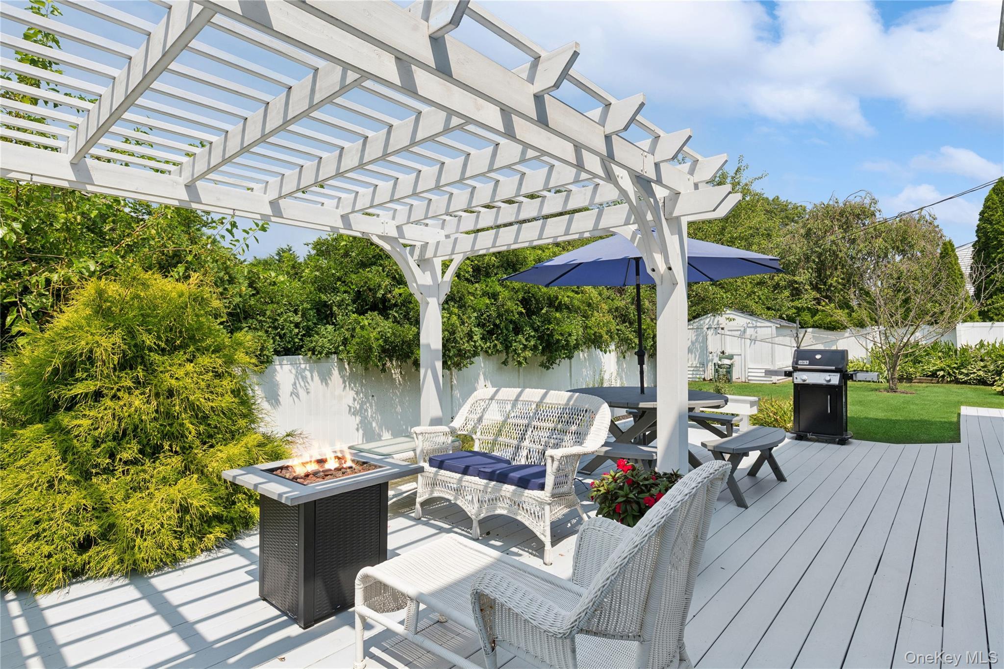 Single Family Mark  Suffolk County, NY 11738, MLS-901887-21