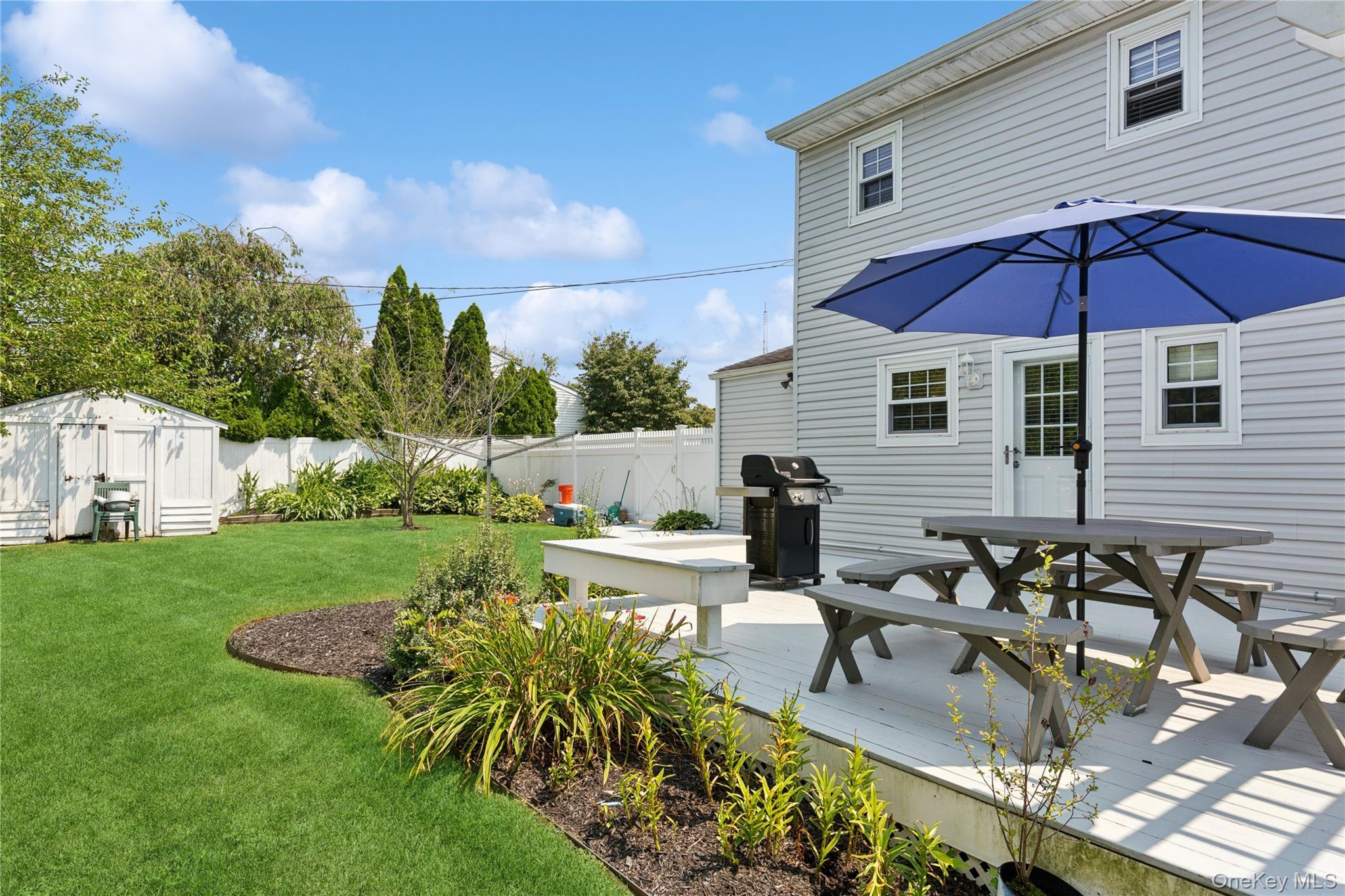 Single Family Mark  Suffolk County, NY 11738, MLS-901887-23