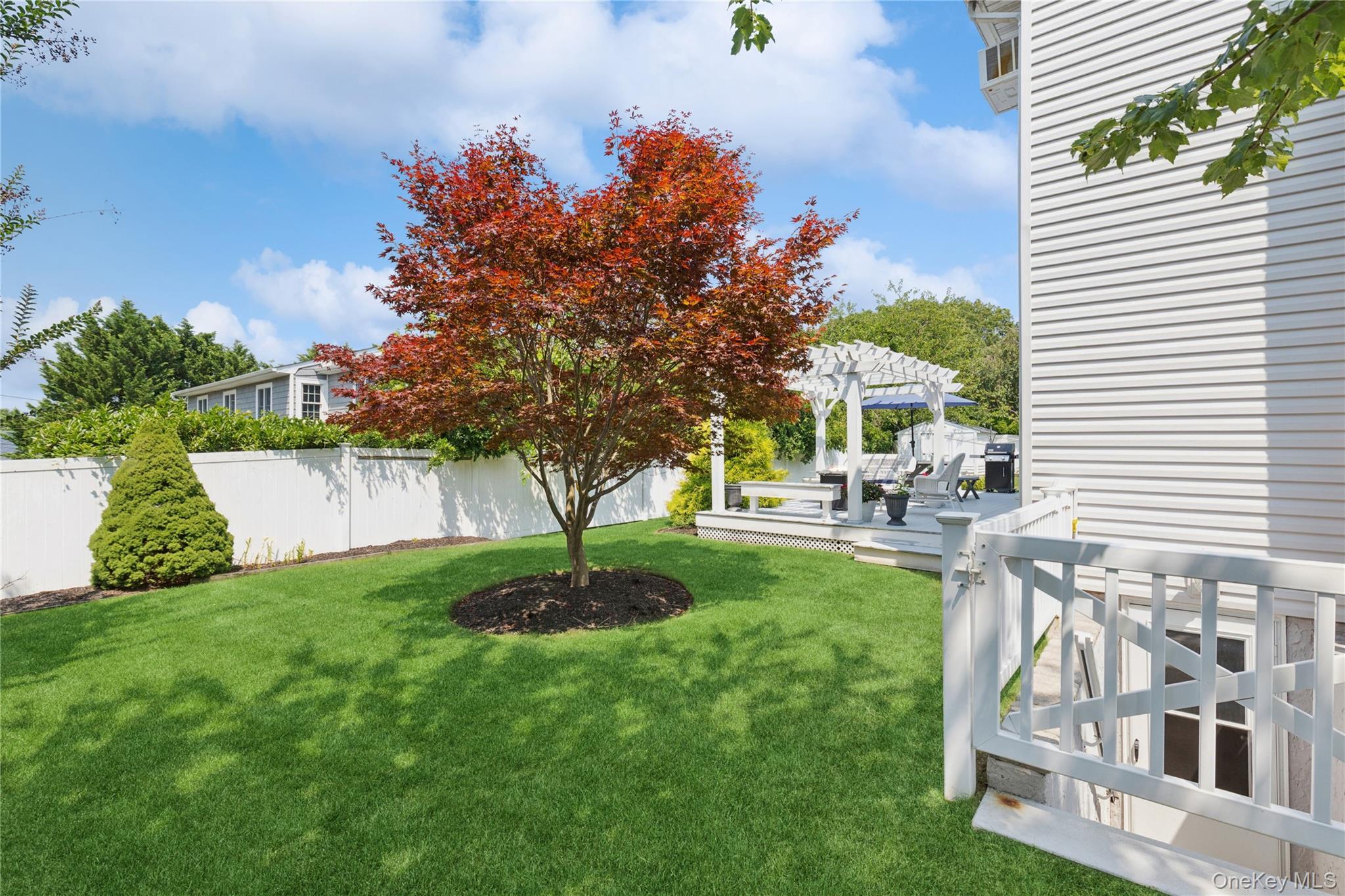 Single Family Mark  Suffolk County, NY 11738, MLS-901887-27