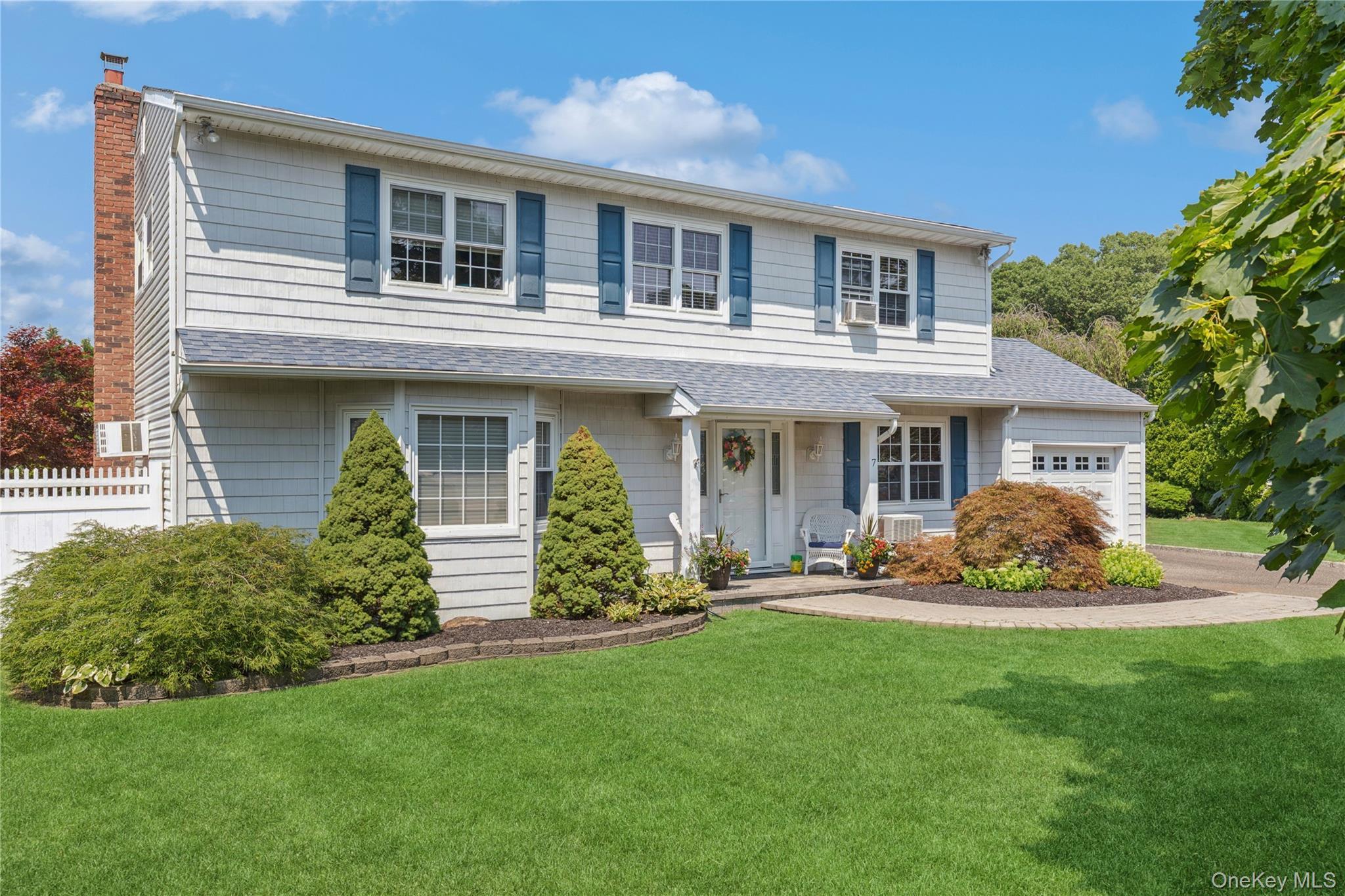 Single Family Mark  Suffolk County, NY 11738, MLS-901887-31