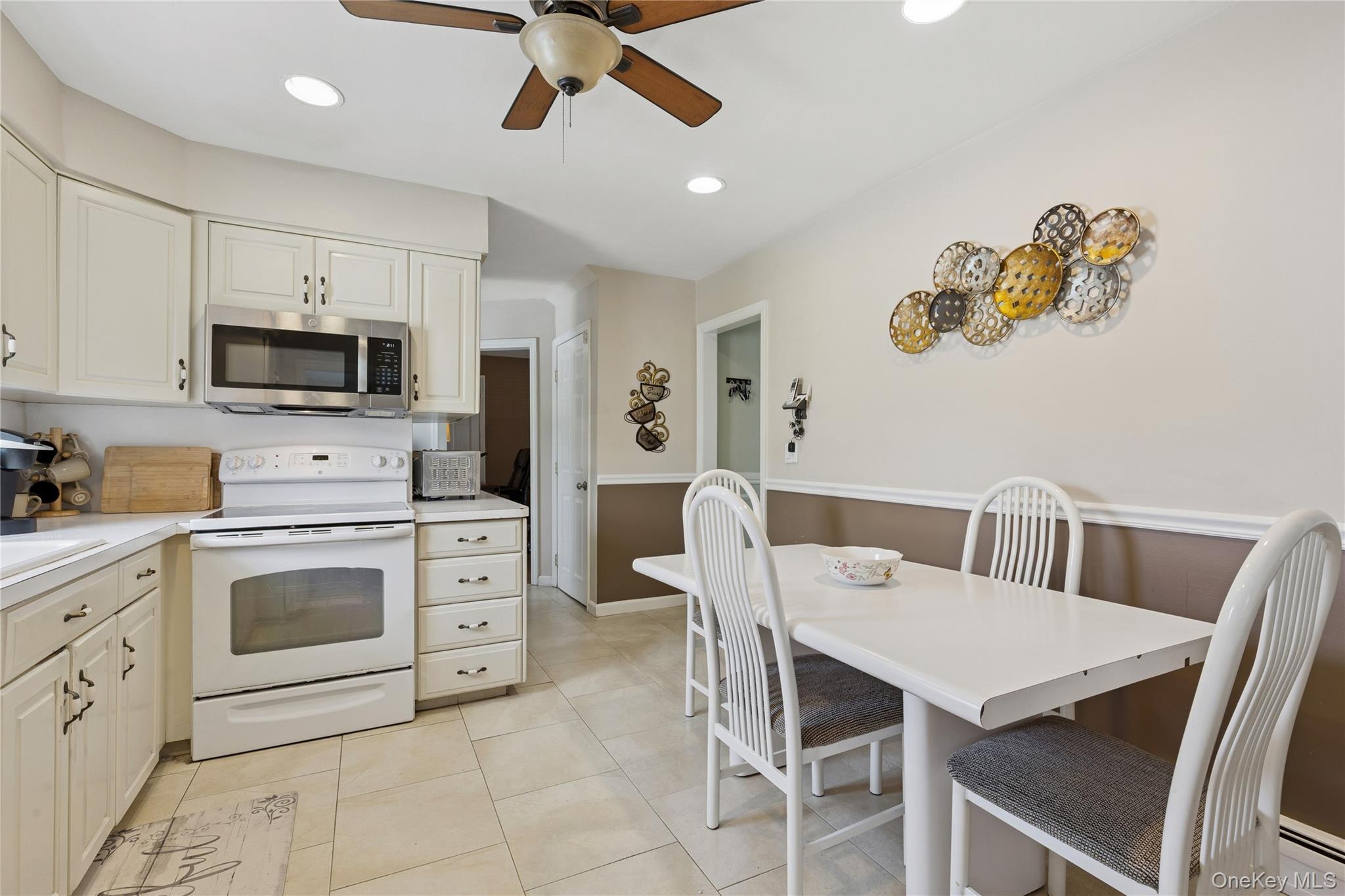 Single Family Mark  Suffolk County, NY 11738, MLS-901887-6