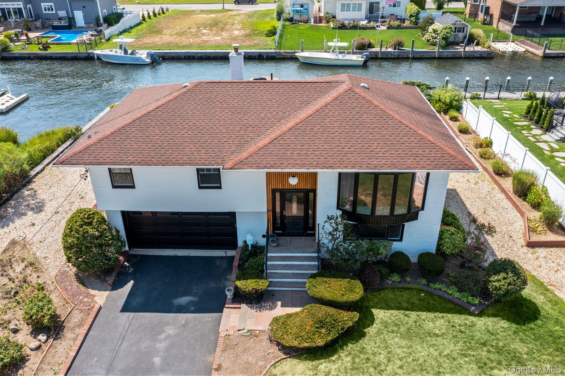 Single Family Sequams Lane  Suffolk County, NY 11795, MLS-901947-32