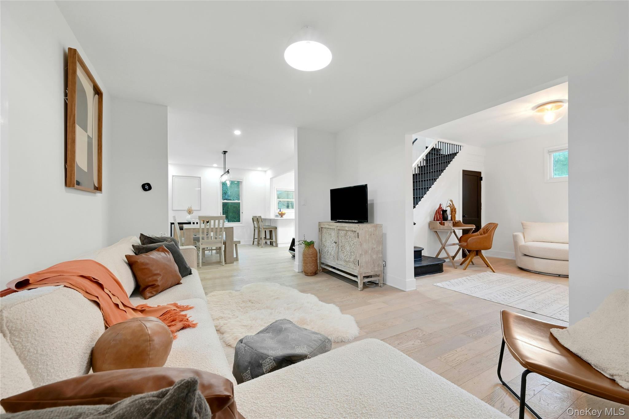 Single Family Nauraushaun Rockland County, NY 10965, MLS-901958-9