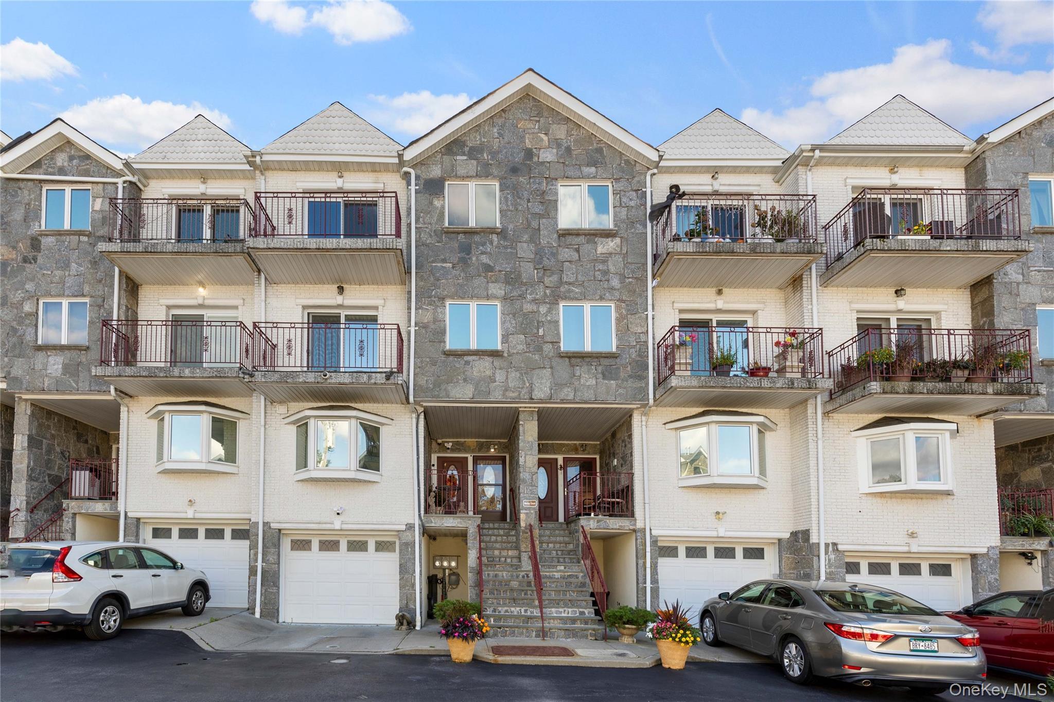 Condo Marisa  Bronx, NY 10465, MLS-901982-24