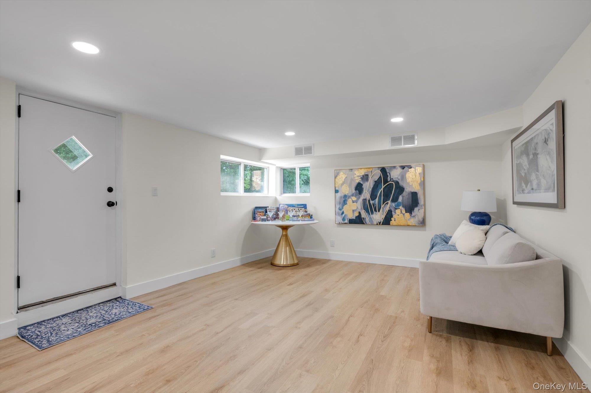 Single Family Wellington  Nassau County, NY 11590, MLS-902005-17