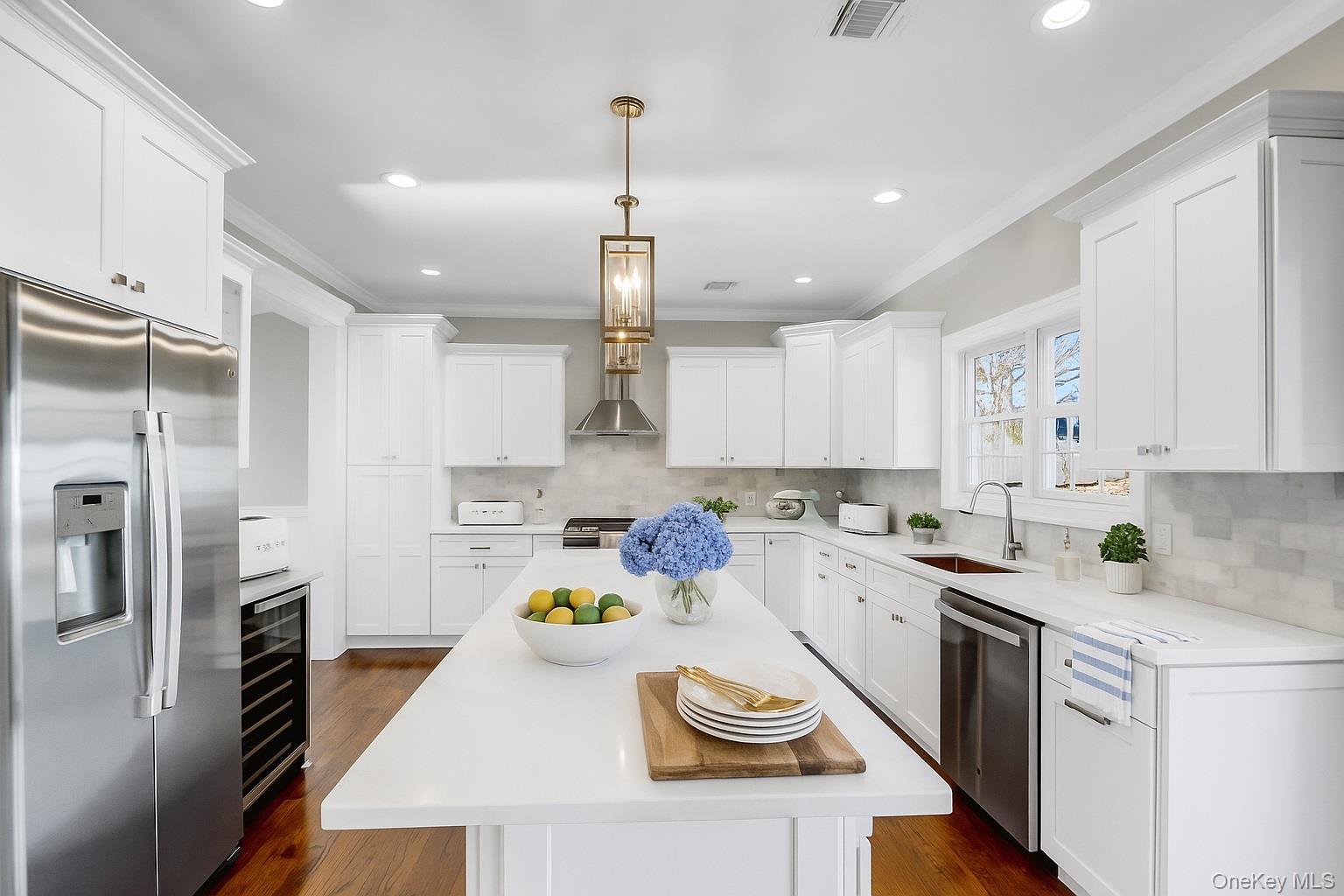 Single Family Hickory Nassau County, NY 11709, MLS-902009-12