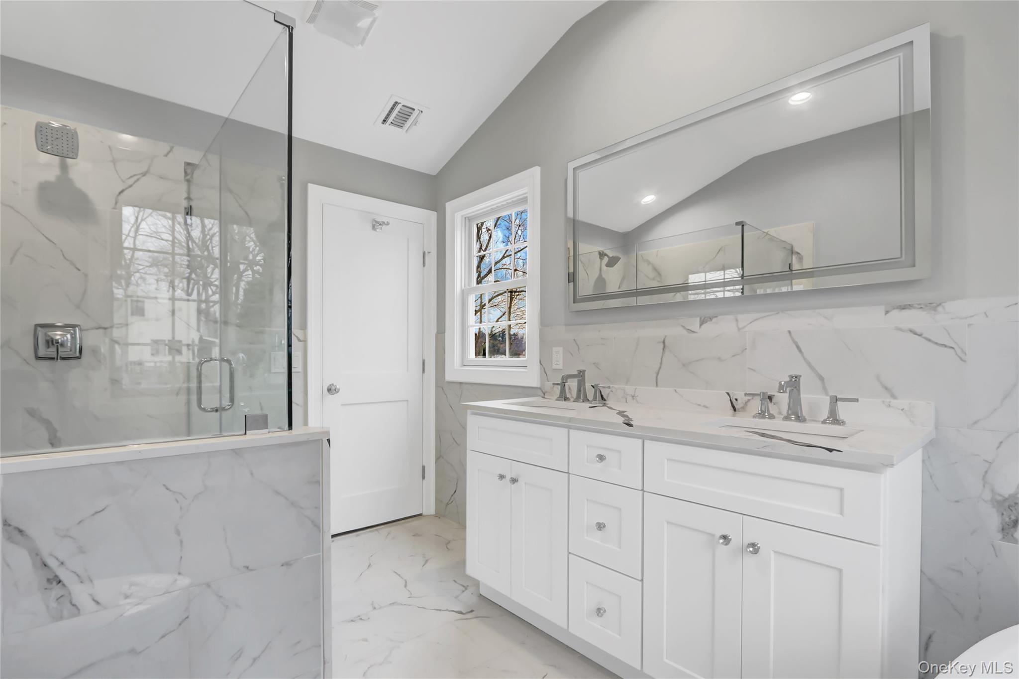 Single Family Hickory Nassau County, NY 11709, MLS-902009-23