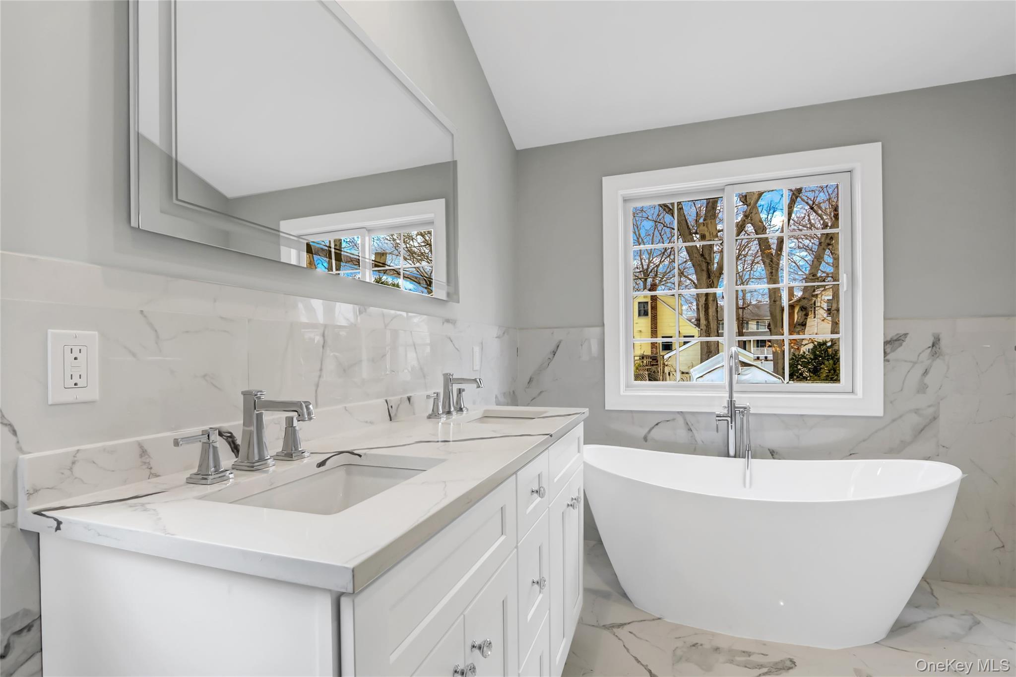 Single Family Hickory Nassau County, NY 11709, MLS-902009-24