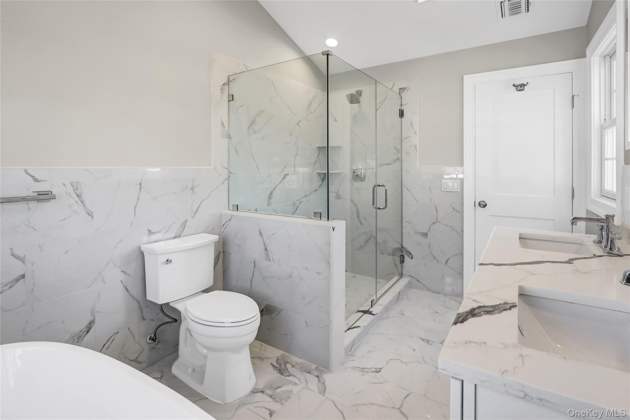 Single Family Hickory Nassau County, NY 11709, MLS-902009-25