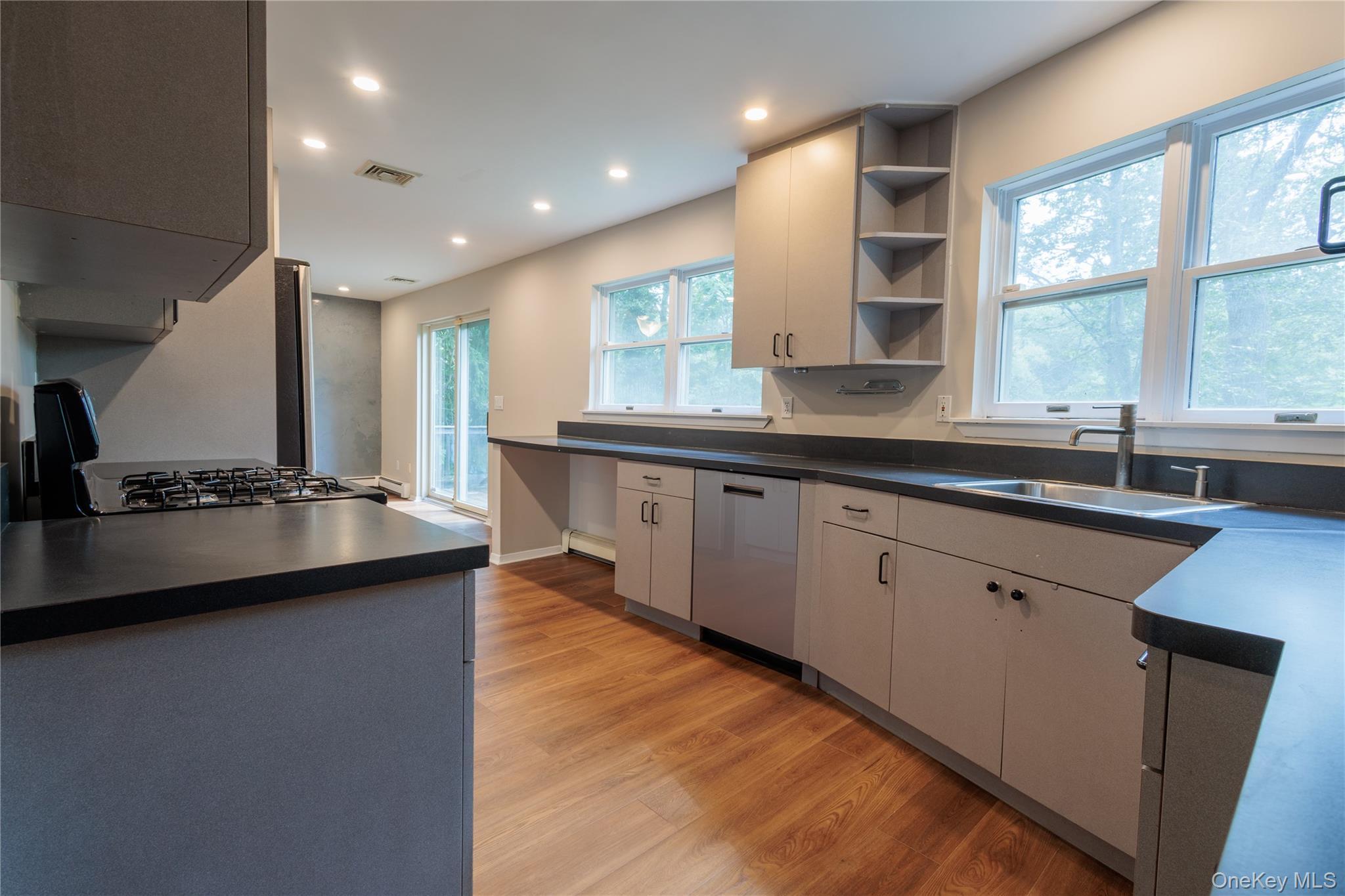 Single Family Hill  Suffolk County, NY 11780, MLS-902012-7