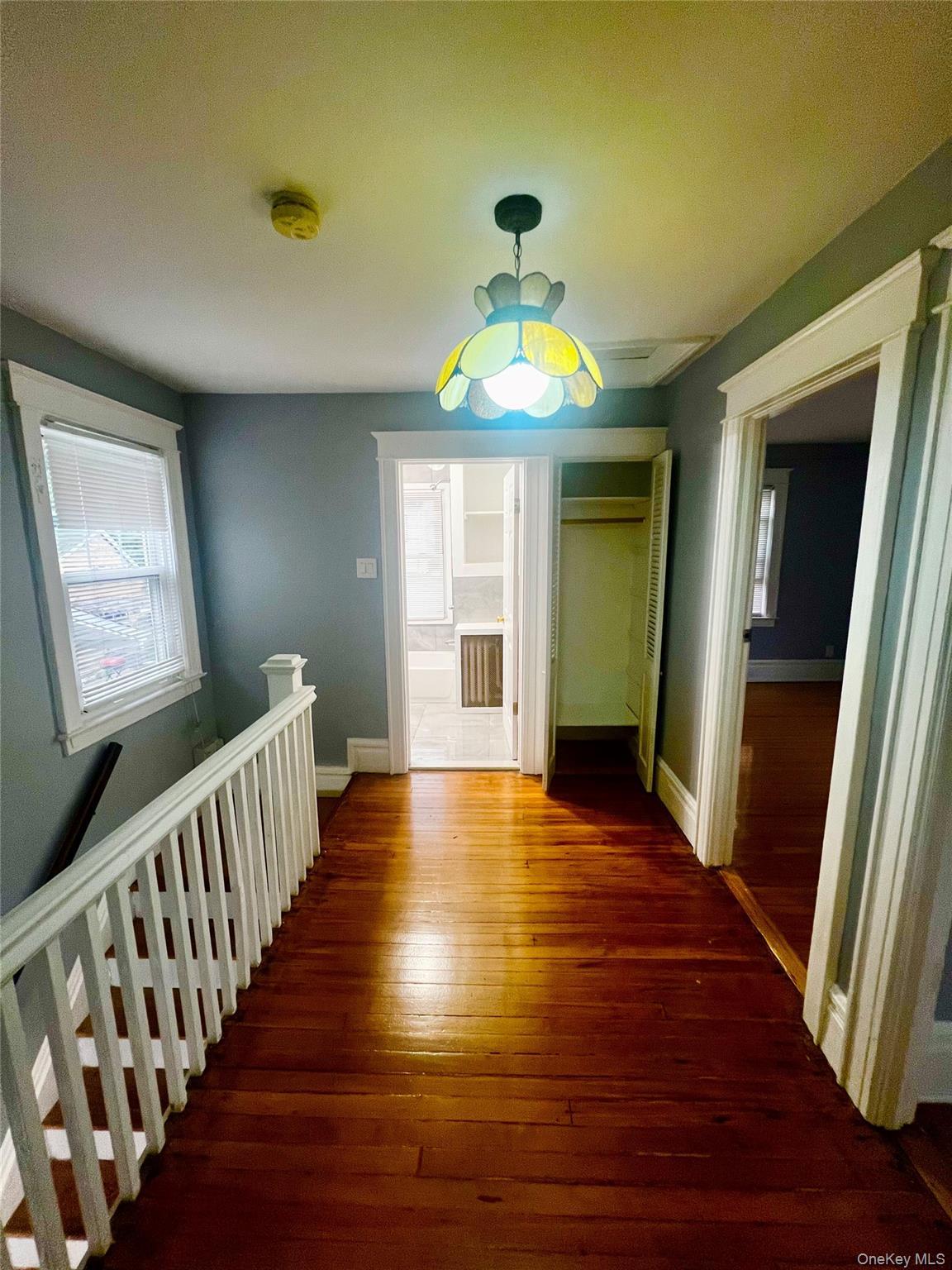 Apartment Dyre Bronx, NY 10466, MLS-902018-5