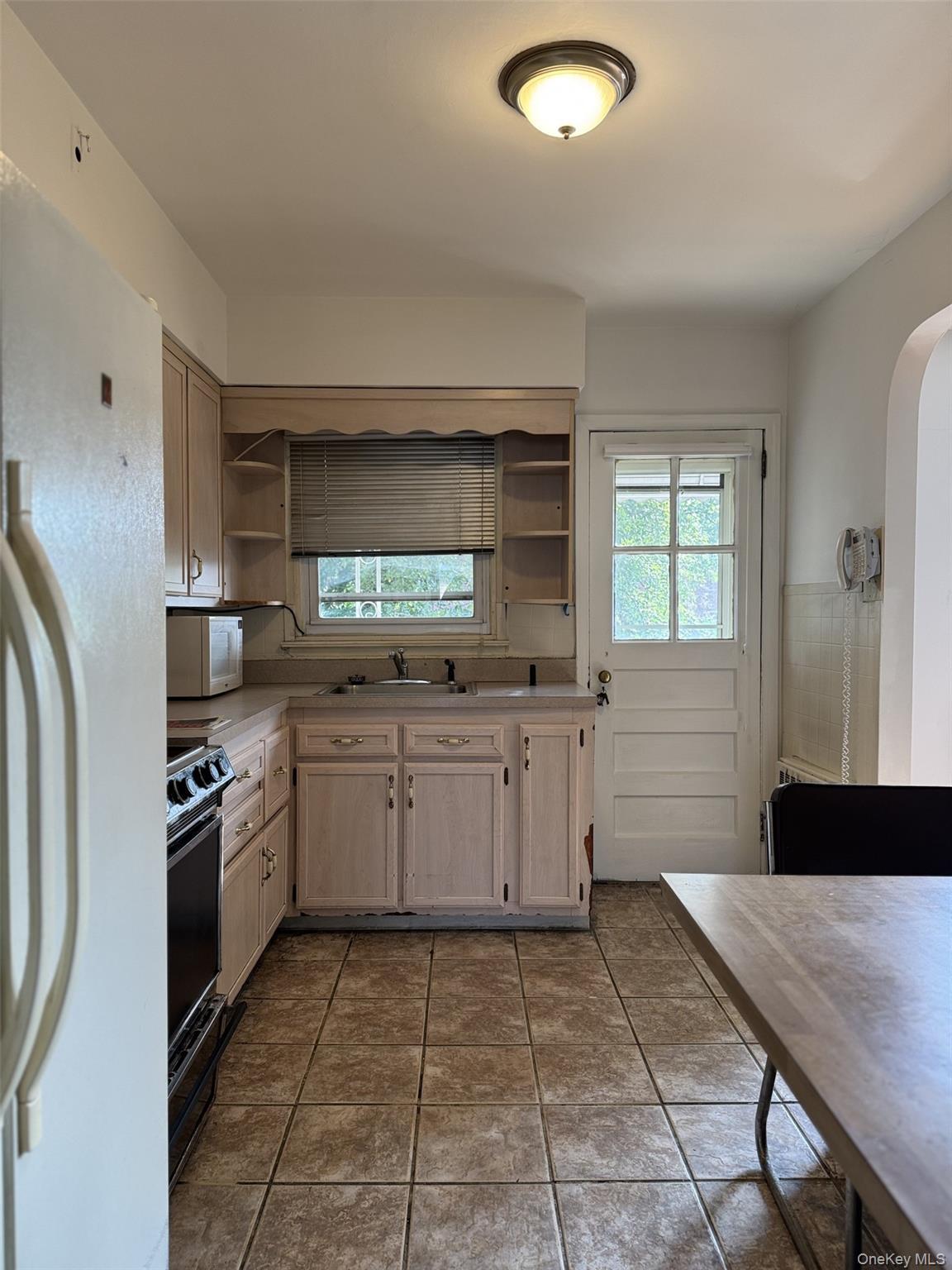 Single Family 213th  Bronx, NY 10469, MLS-902020-4