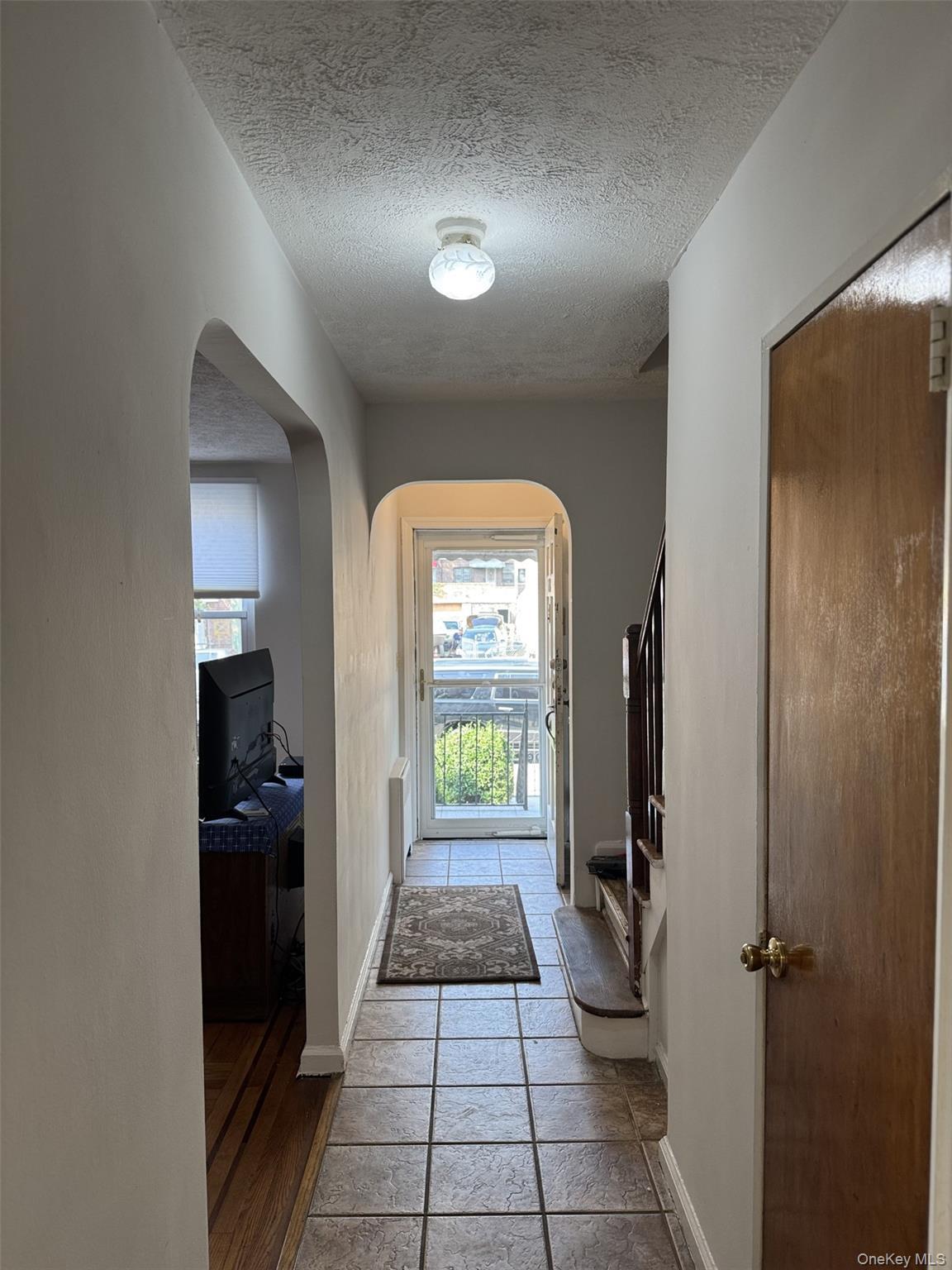 Single Family 213th  Bronx, NY 10469, MLS-902020-5