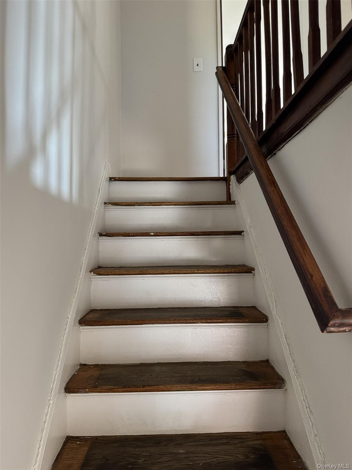 Single Family 213th  Bronx, NY 10469, MLS-902020-9