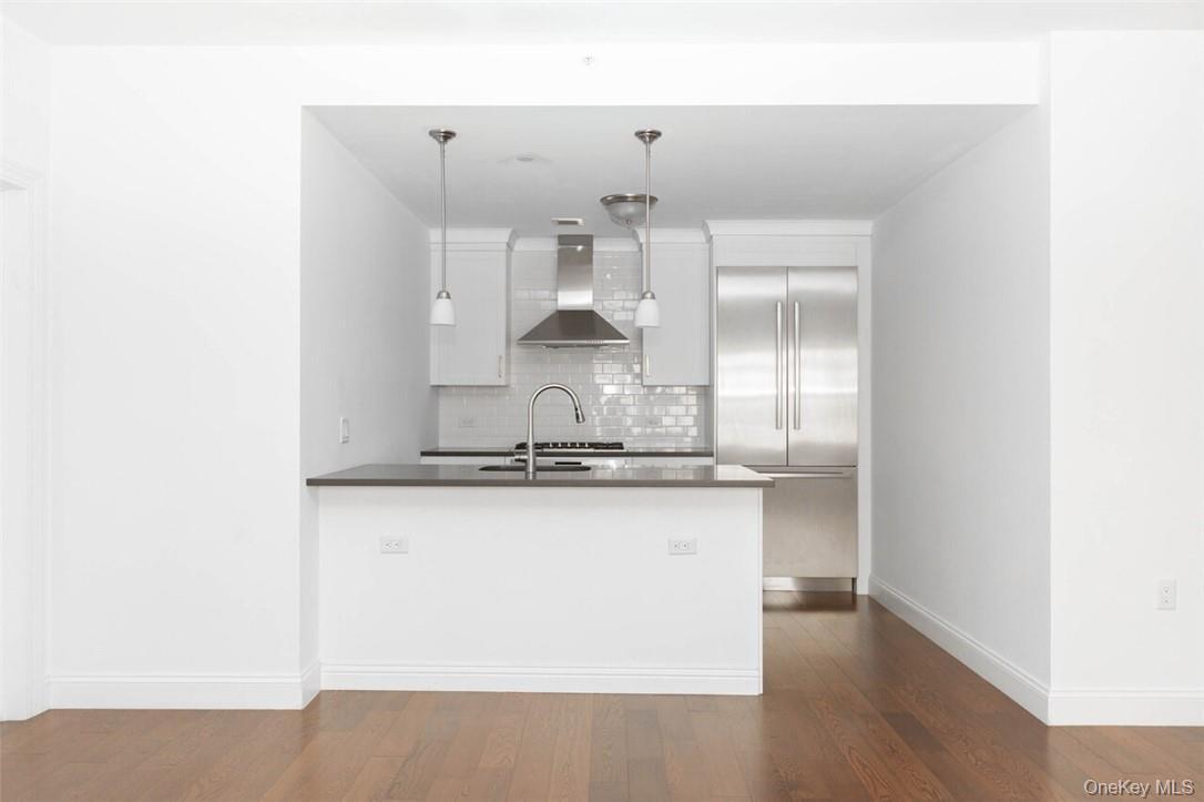 Condo Byron  Westchester County, NY 10538, MLS-902029-4