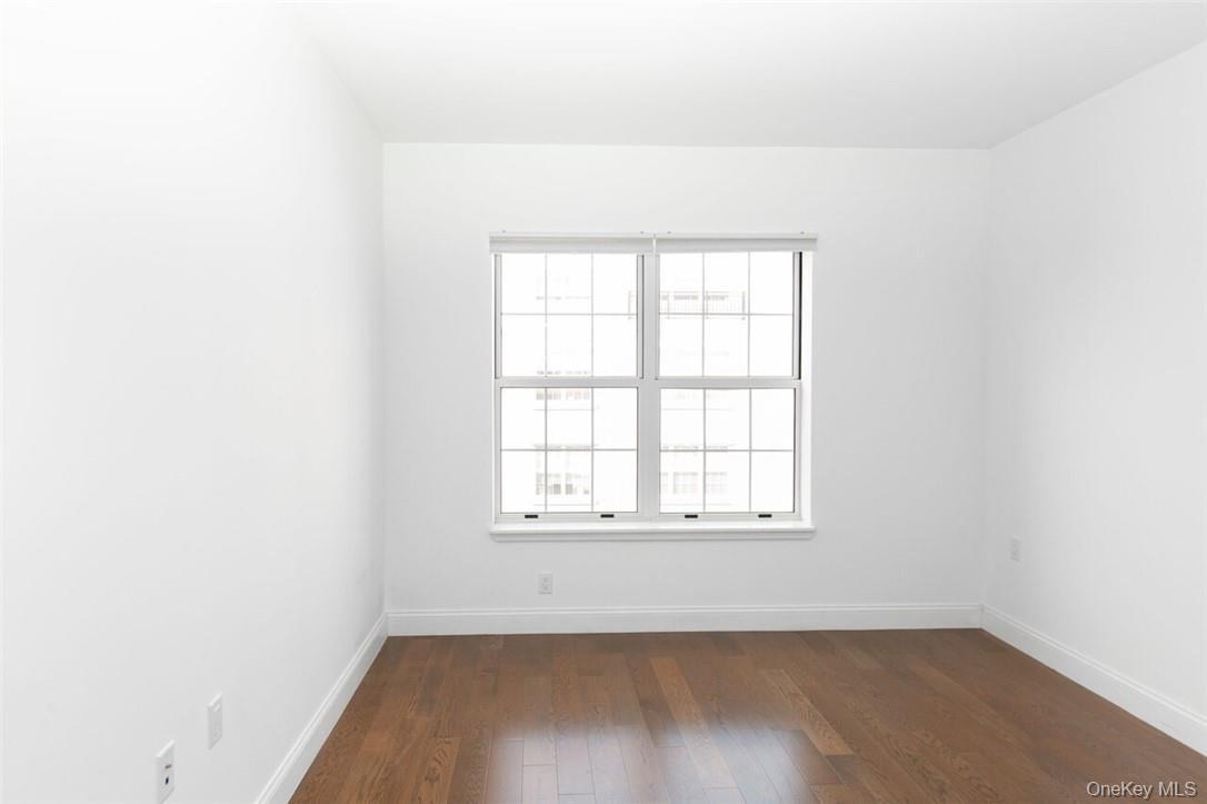 Condo Byron  Westchester County, NY 10538, MLS-902029-7