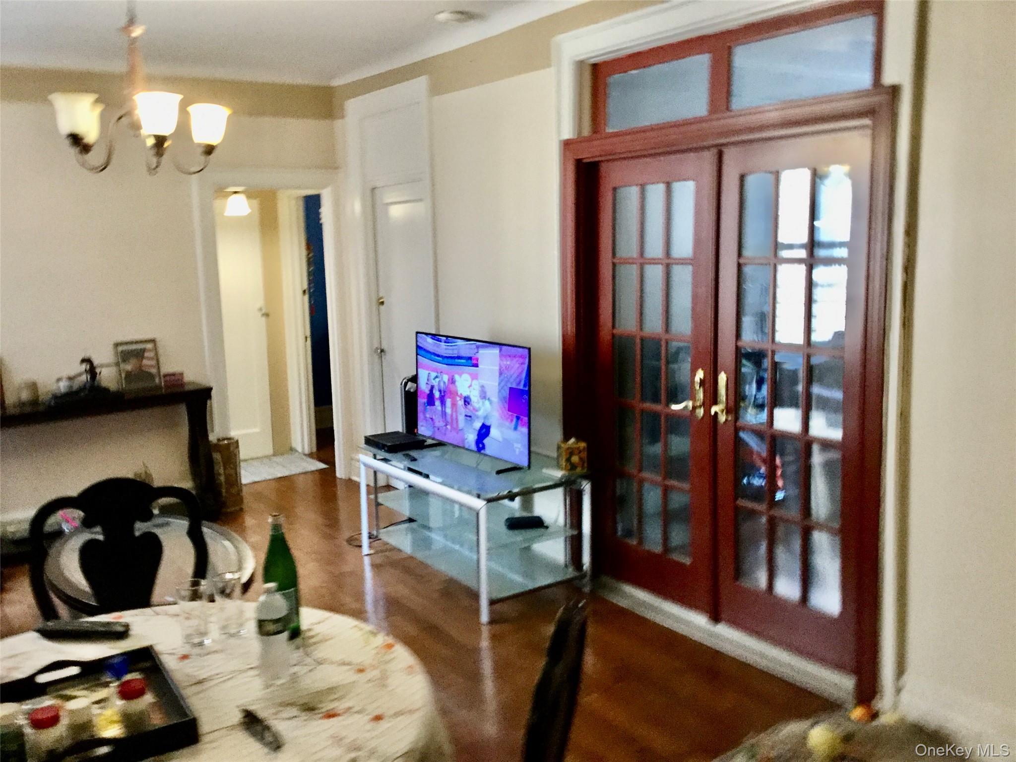 Coop 82  Queens, NY 11372, MLS-902049-2