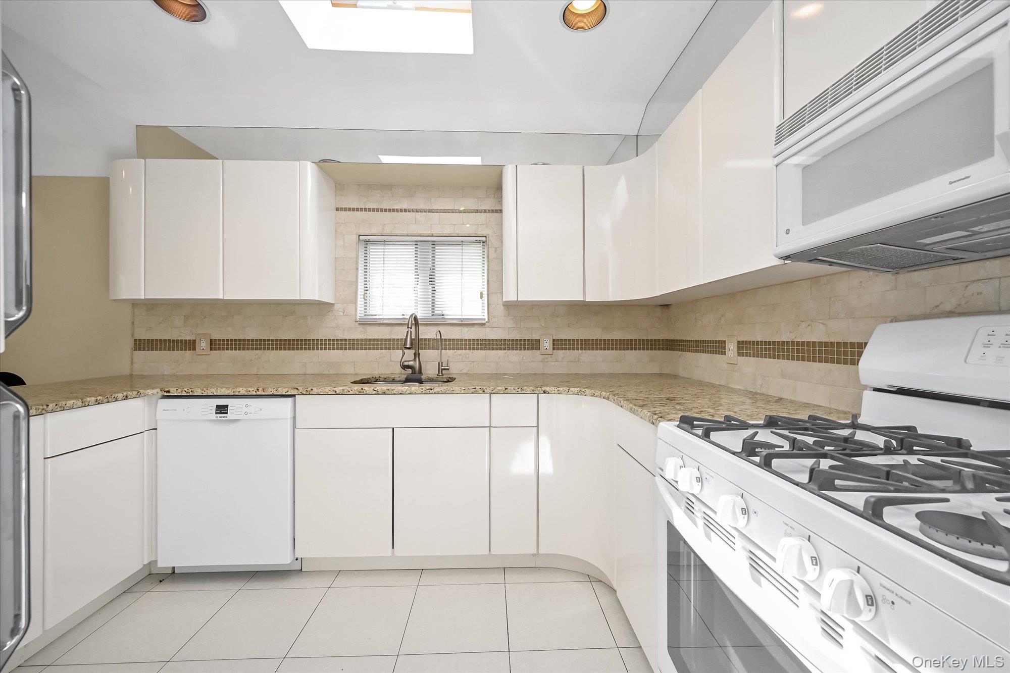 Single Family 253rd  Queens, NY 11362, MLS-902051-5