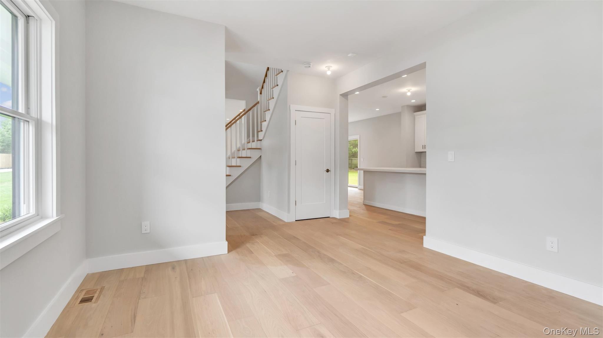 Single Family Fanning Suffolk County, NY 11946, MLS-902059-18