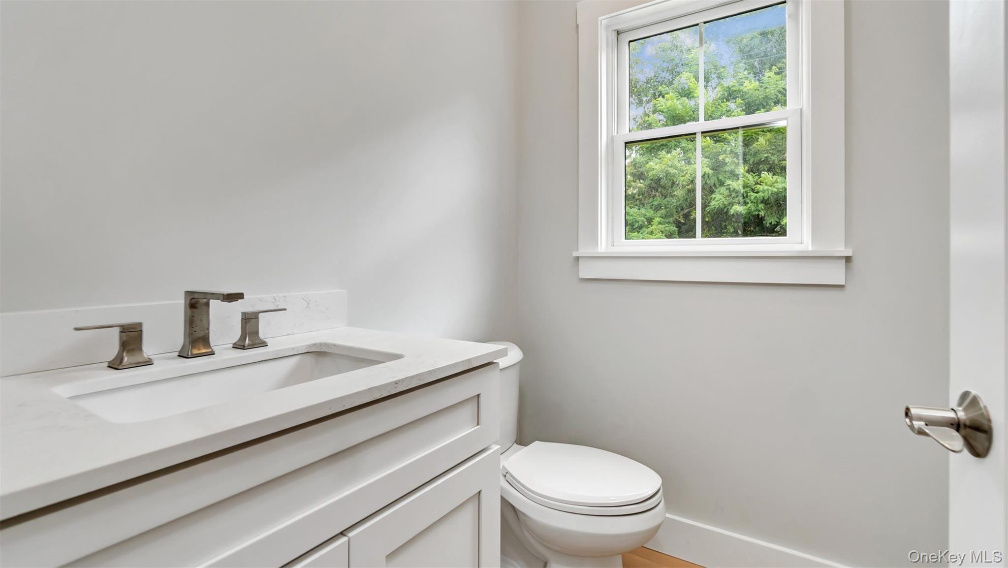 Single Family Fanning Suffolk County, NY 11946, MLS-902059-20