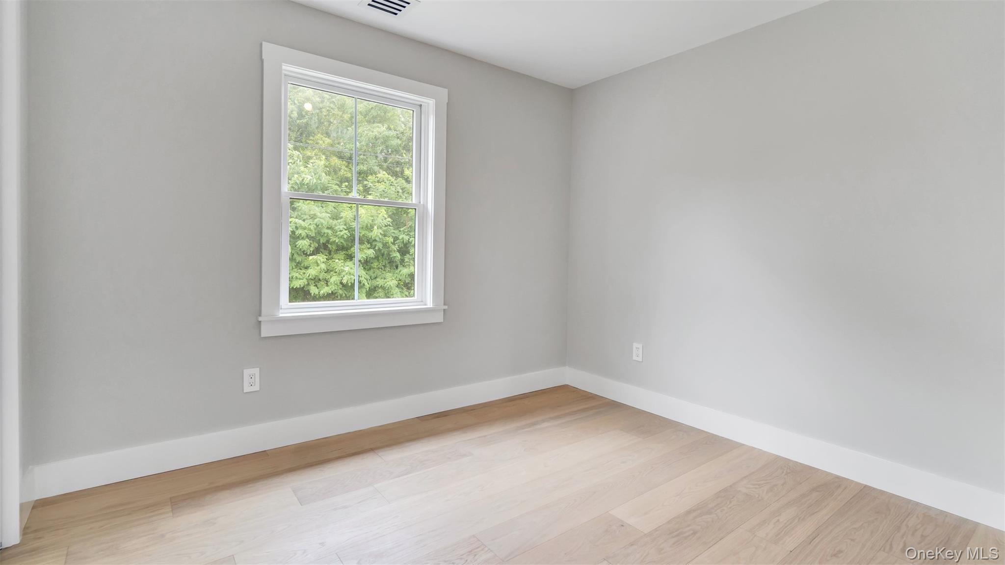 Single Family Fanning Suffolk County, NY 11946, MLS-902059-27