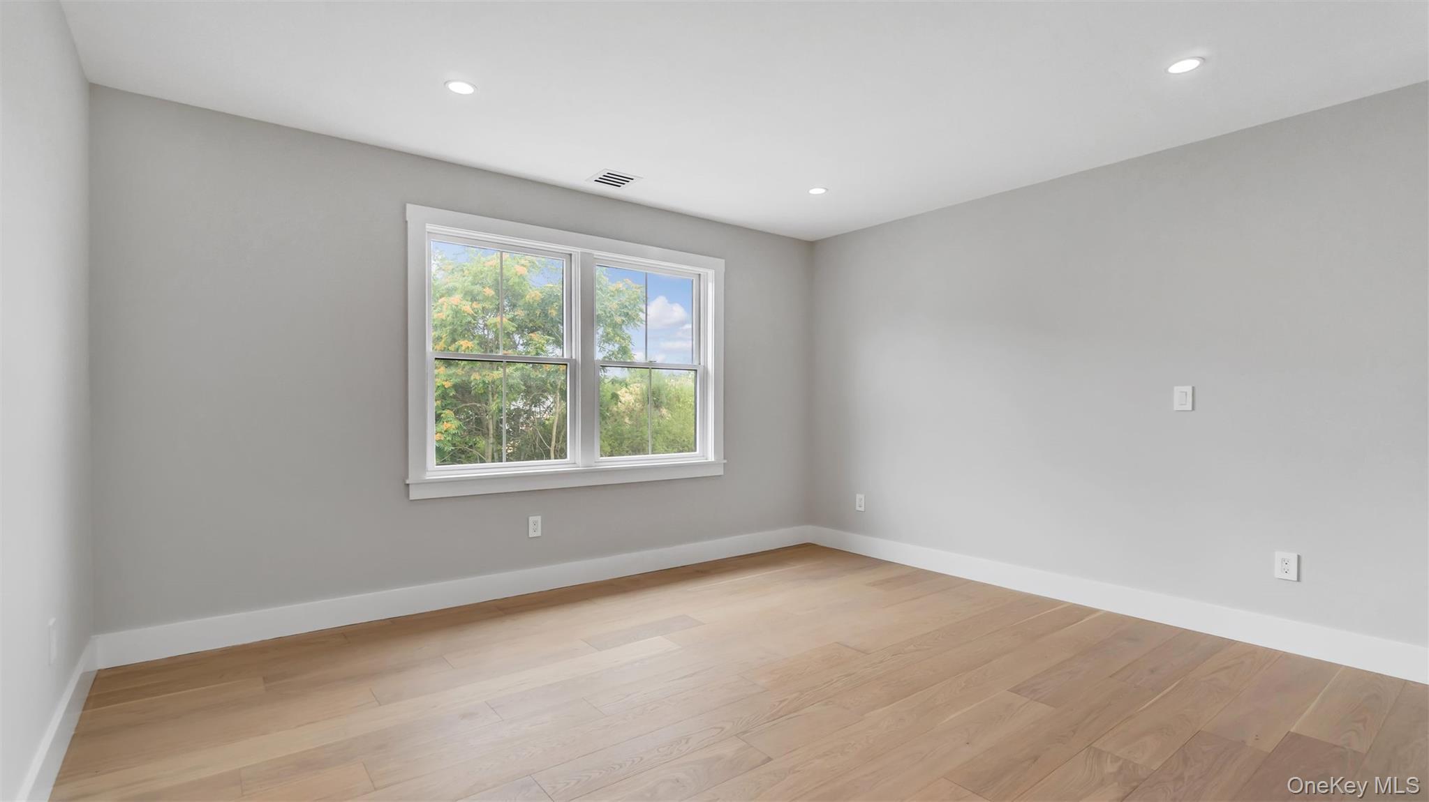 Single Family Fanning Suffolk County, NY 11946, MLS-902059-28