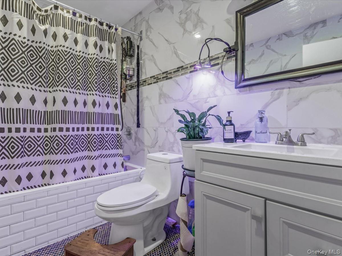 Single Family Belmont Brooklyn, NY 11207, MLS-902075-21