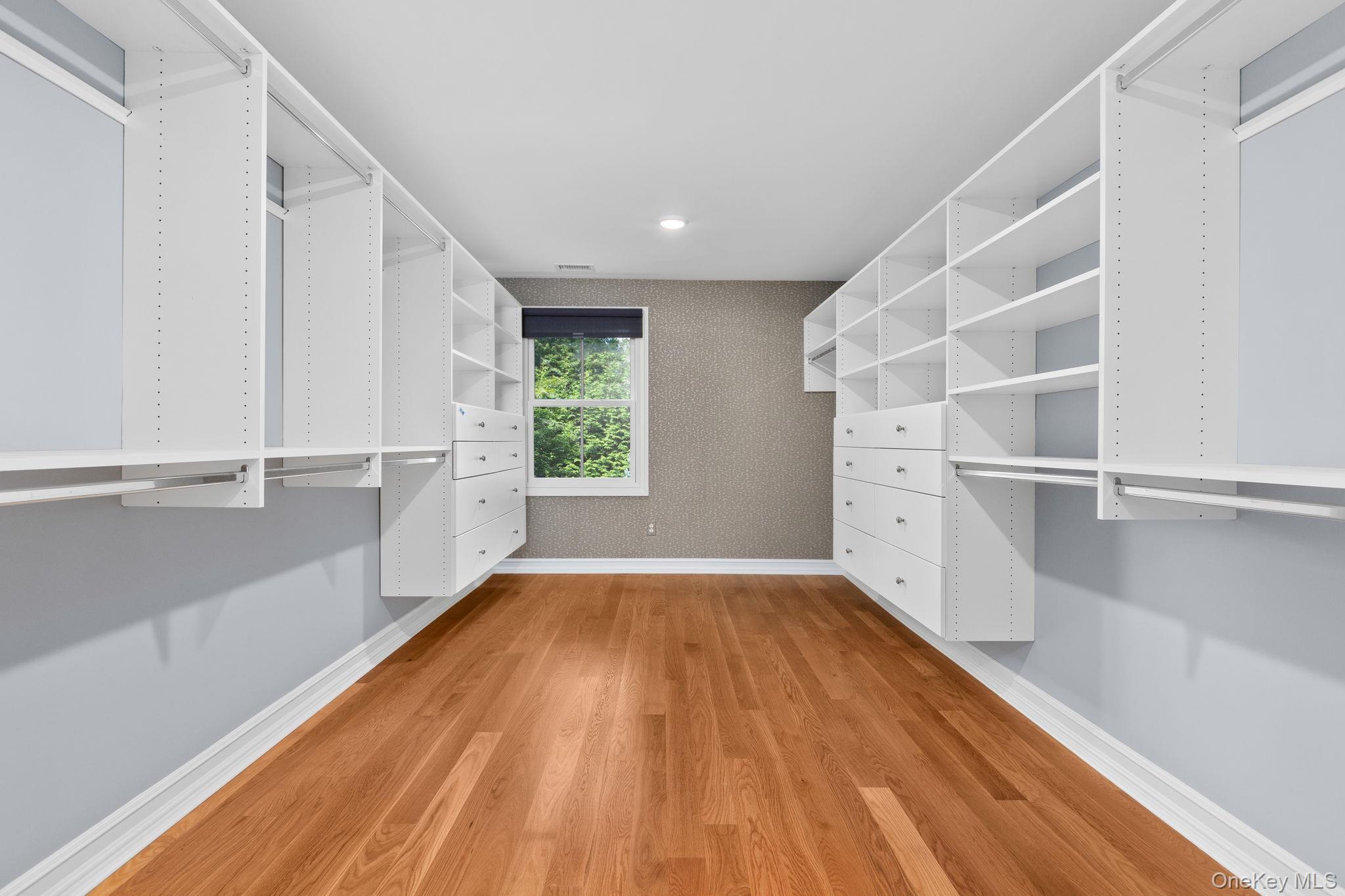 Single Family Olmstead Out Of Area, NY 06877, MLS-902088-12