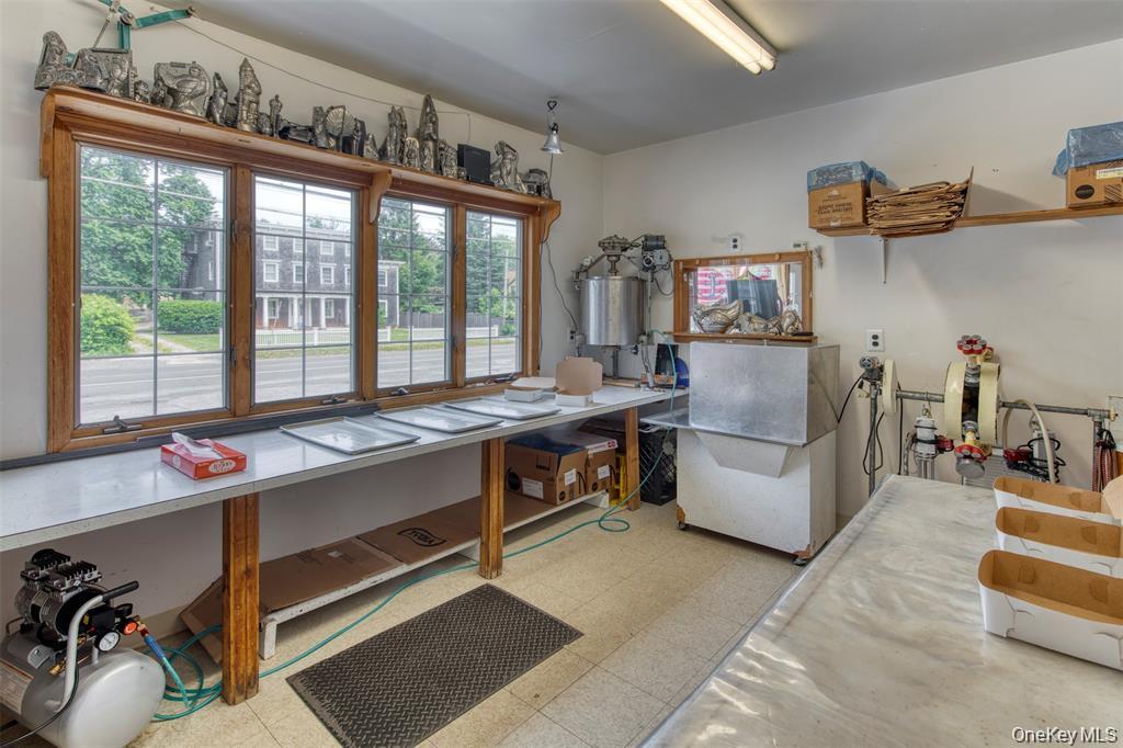 Single Family Main Suffolk County, NY 11957, MLS-902120-5