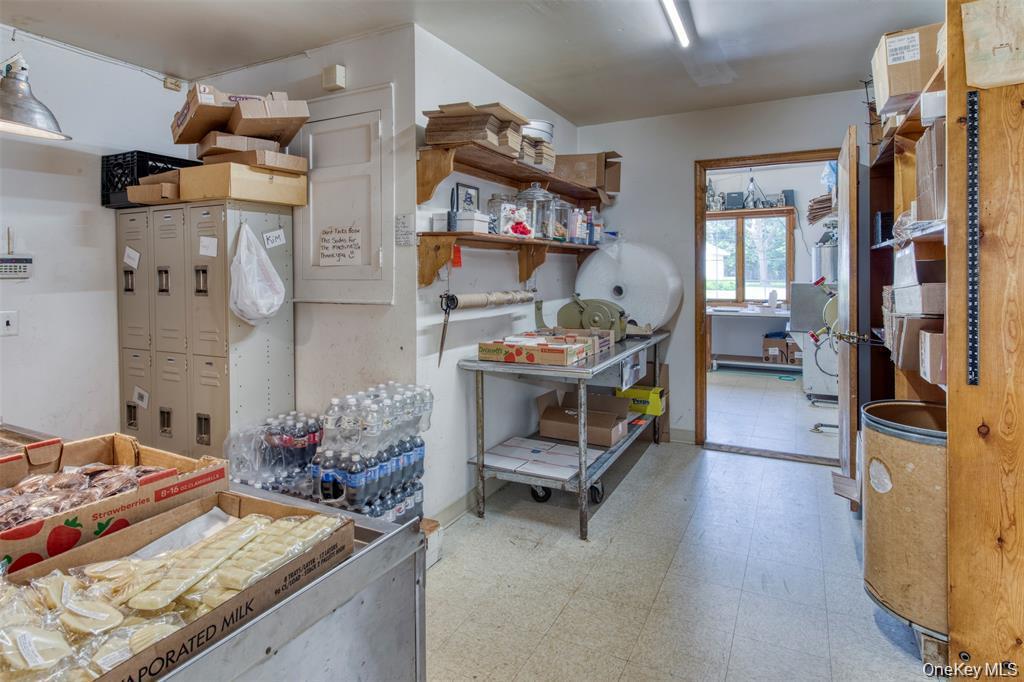 Single Family Main Suffolk County, NY 11957, MLS-902120-6