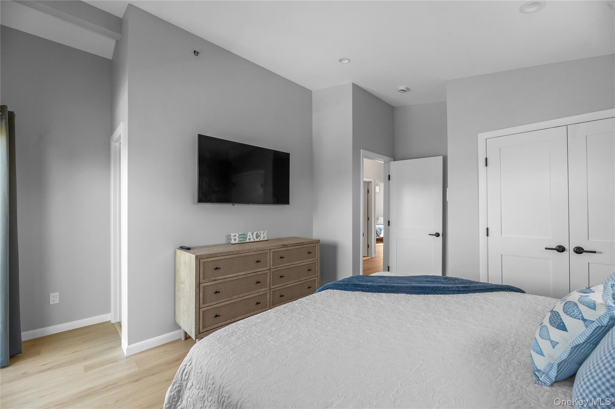 Single Family Ocean Road  Suffolk County, NY 11770, MLS-902150-14