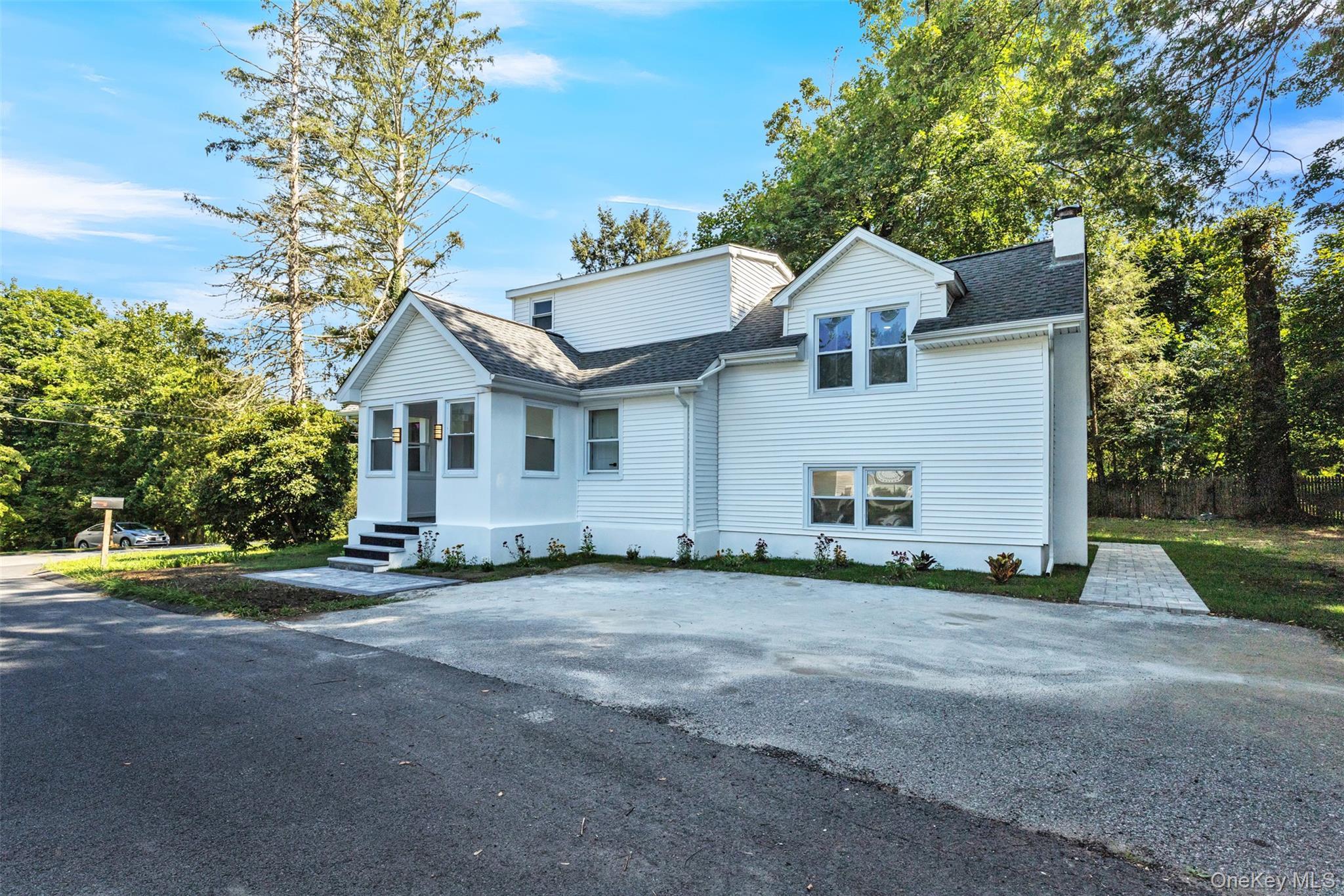 Single Family Locust  Westchester County, NY 10598, MLS-902163-3